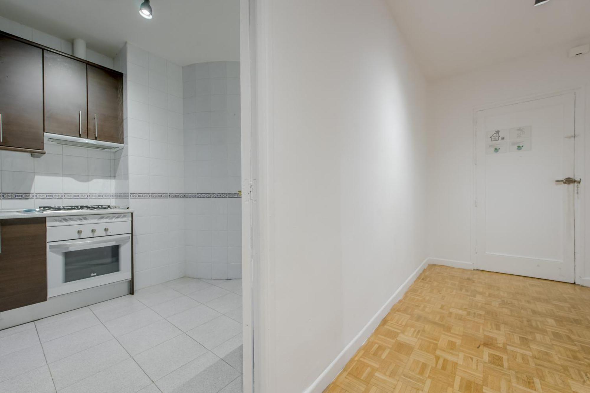 Apartamento Vive Experiencia 7, En Santa Ana 6 Madrid