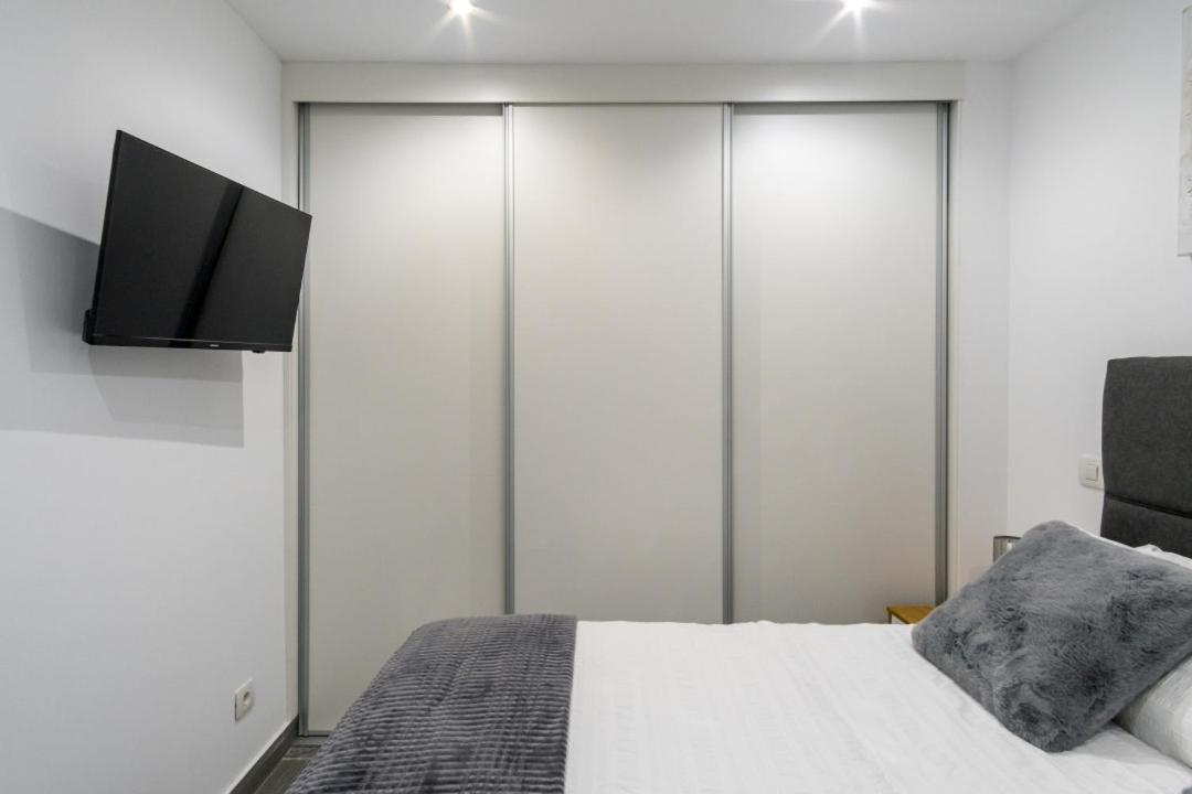 Brigth- Pool Parking-1bd 1bth-prado