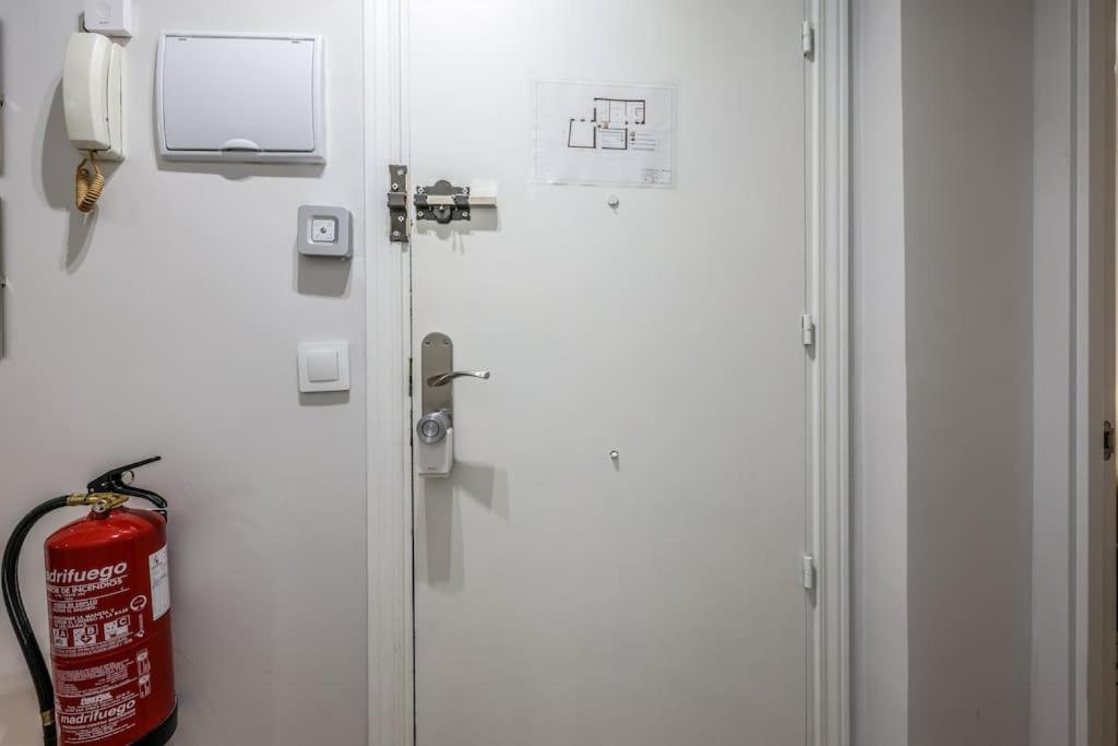 The Secret To A Great In Royal Palace Apartment *