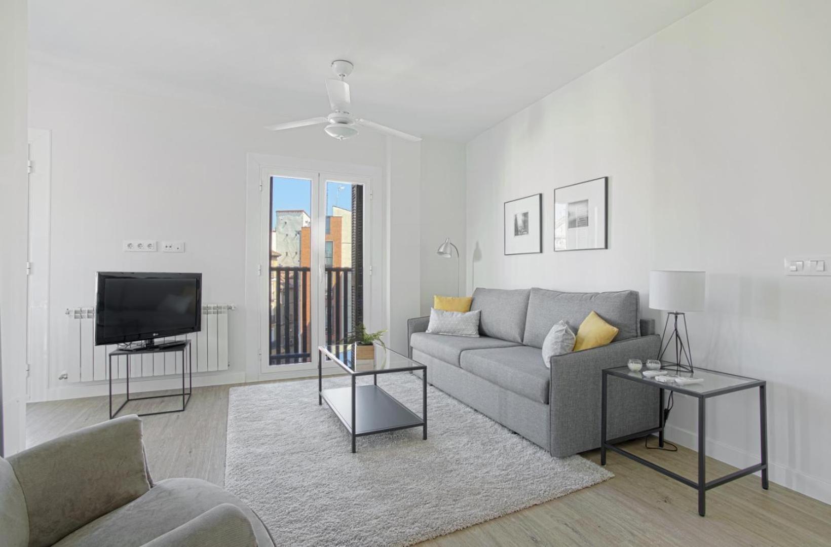 Genteel Cava Baja Appartement