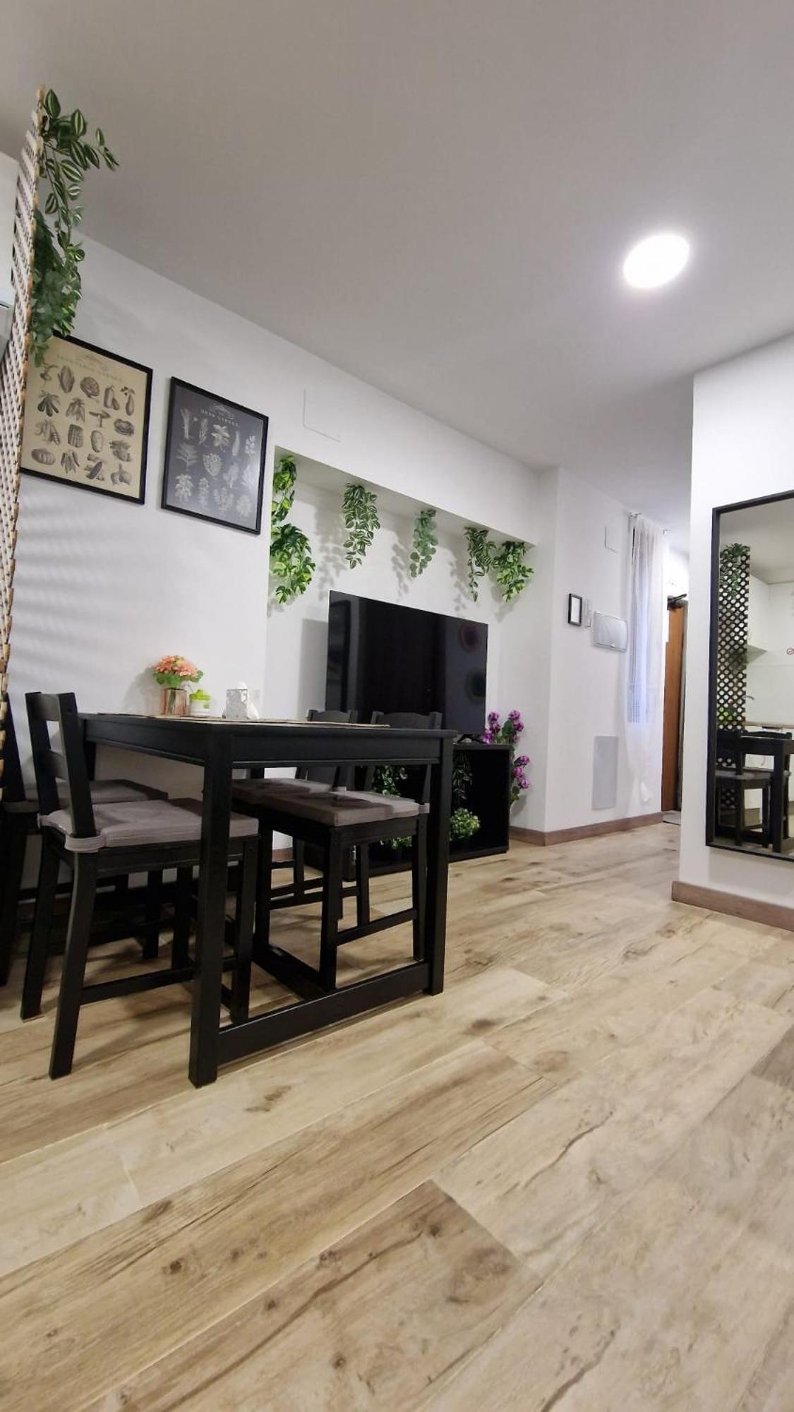 Apartment Almendrales