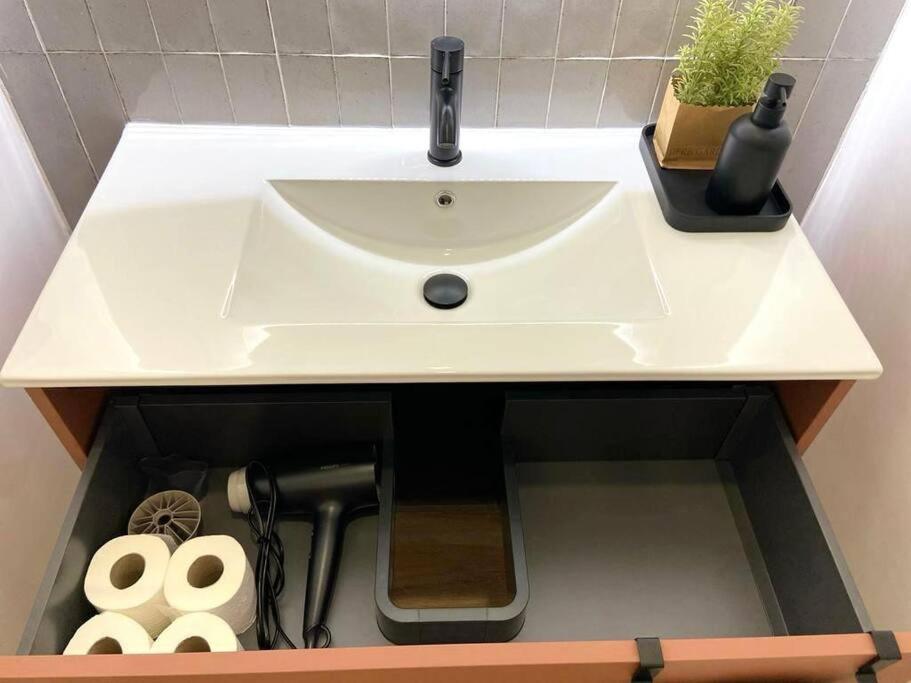 Centric Lovely Private Flat 2bd, 2bh + Ac