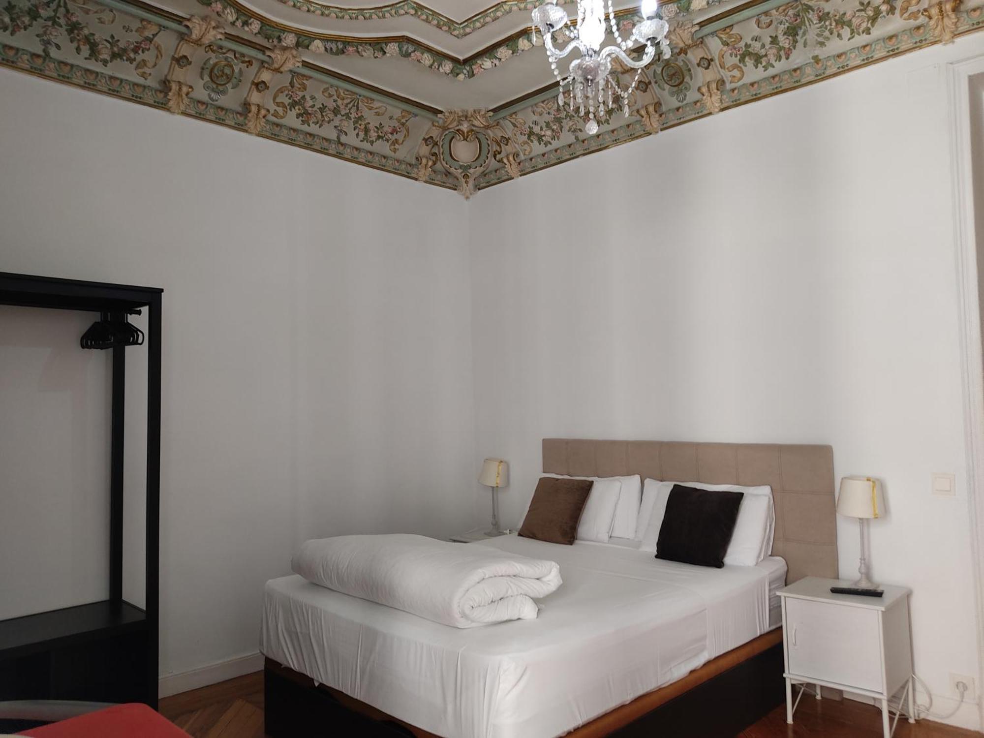 Grand Via House 3* Madri