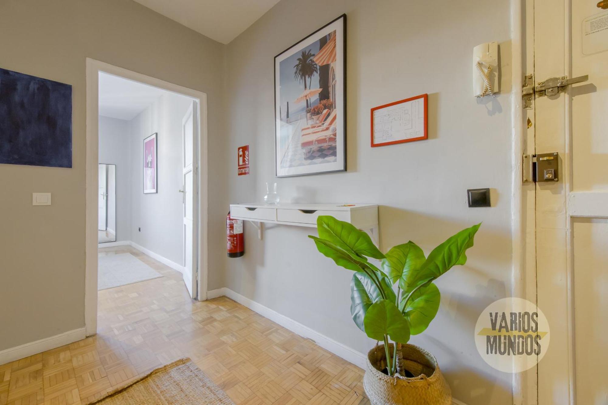 Apartamento De 4hab En La Latina Con Vistas A Centro Madrid