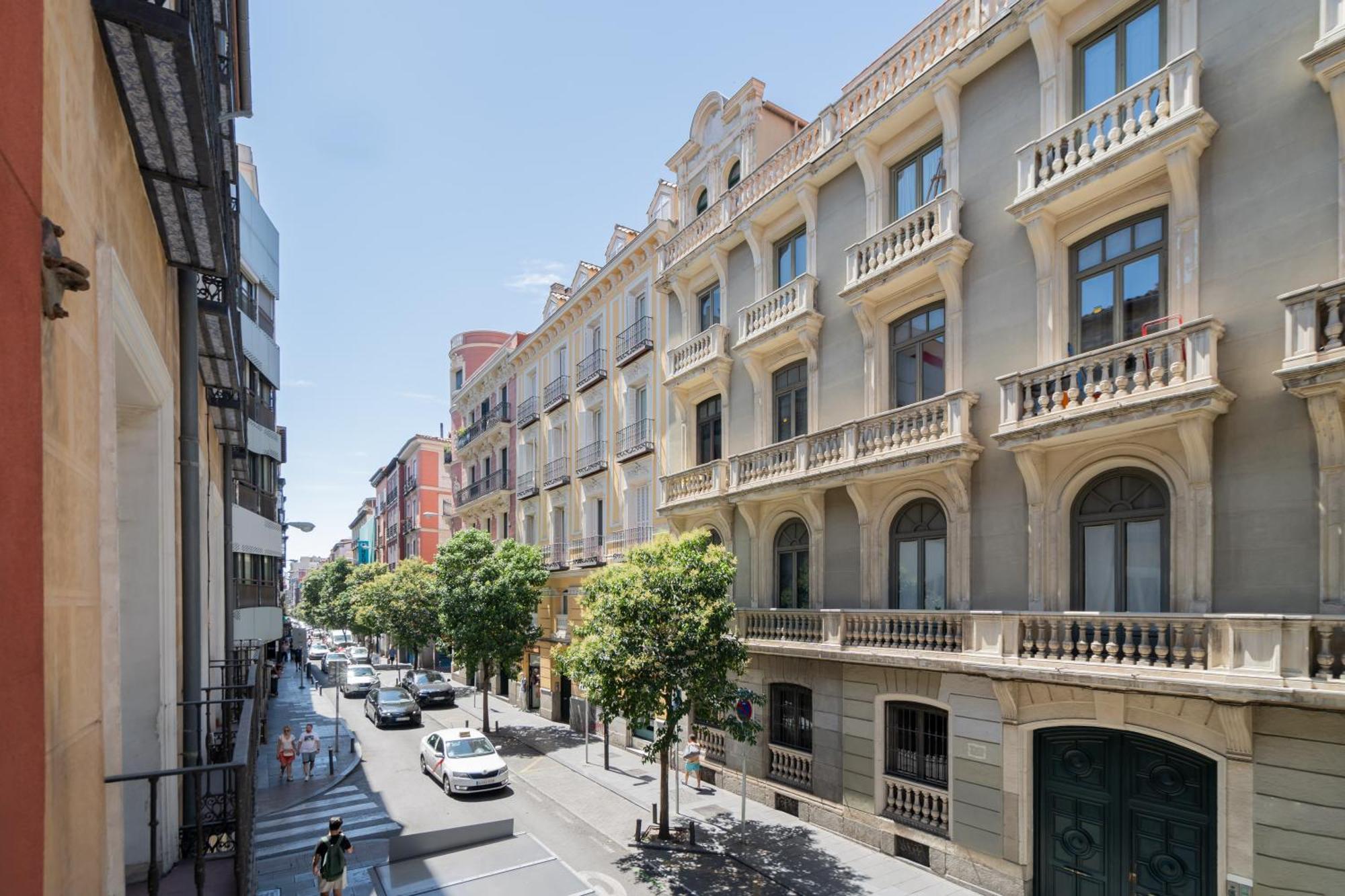 Apartment Chueca Hortaleza 12pax 5 Bedrooms 5 Baths