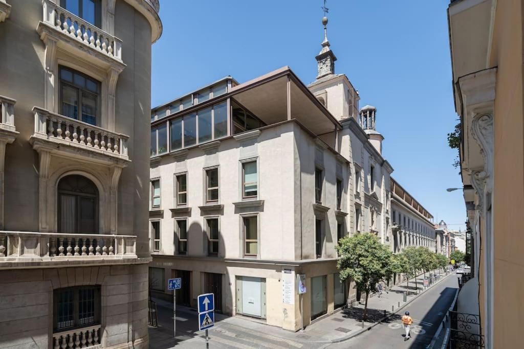 Apartment Chueca Hortaleza 12pax 5 Bedrooms 5 Baths Madrid