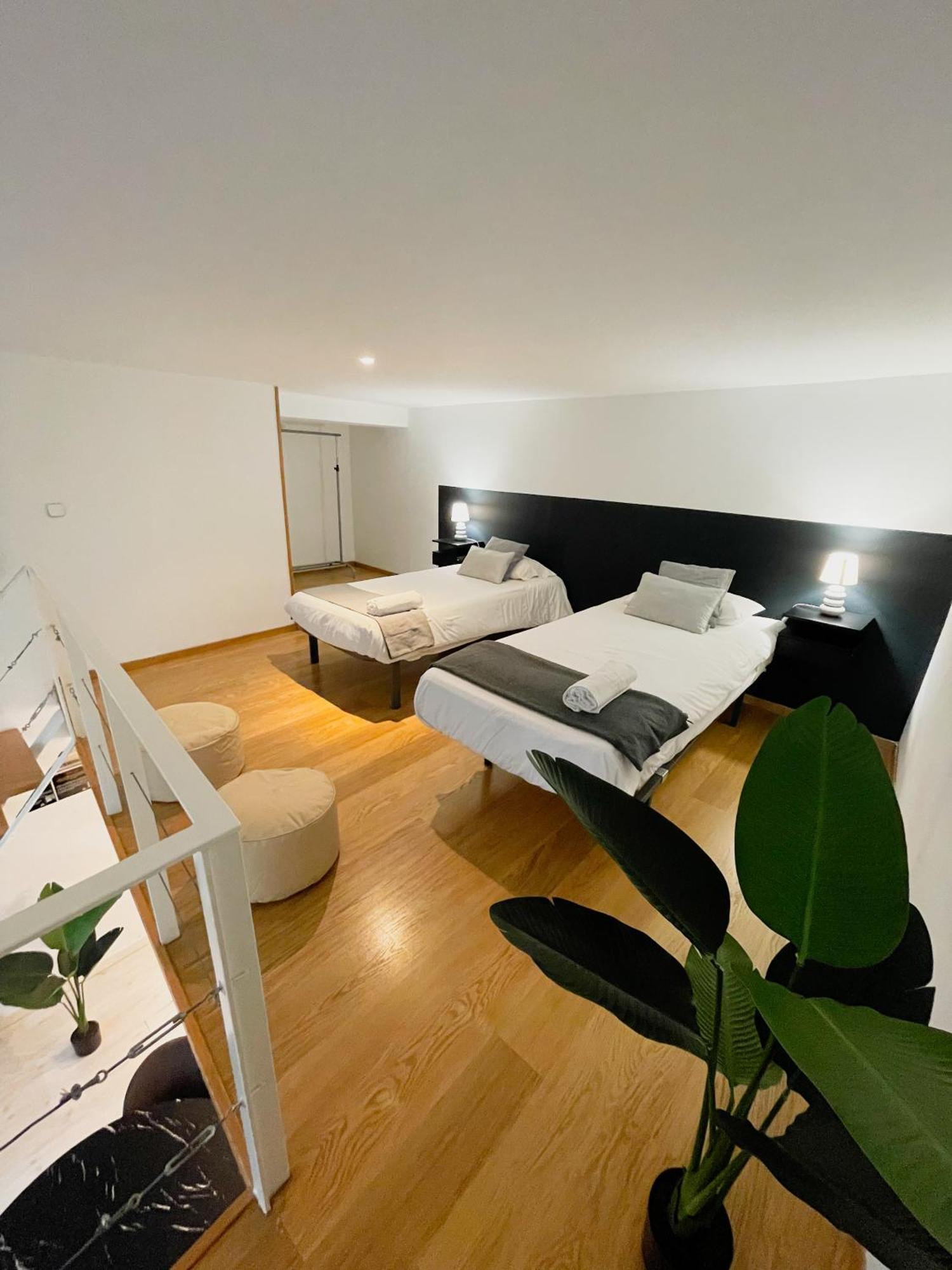 Carretas Duplex Interior Apartment Madrid