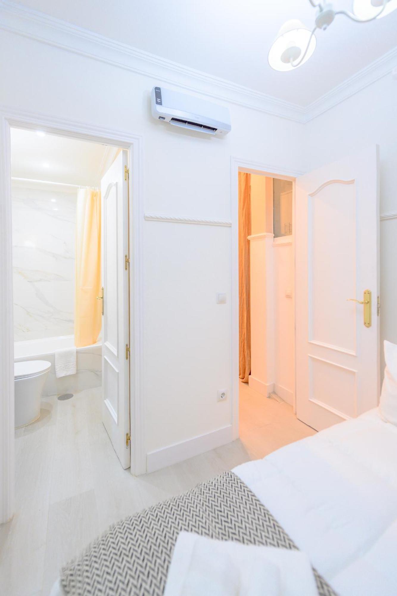 Appartement For Encantador Estudio Temporal Con Cama Doble Y Sofa Cama, Patio Compartido Ctg86 *