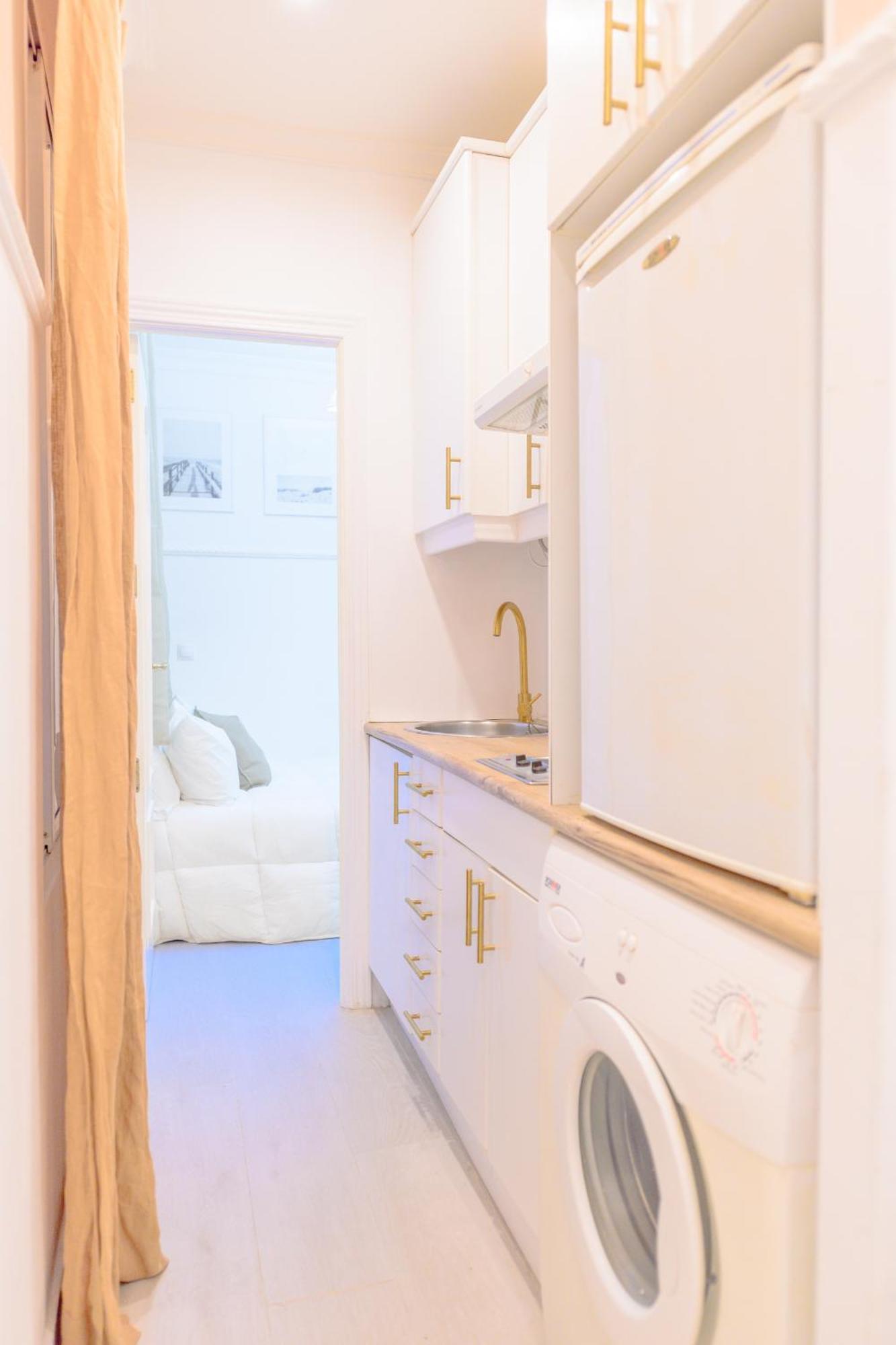 Appartement For Encantador Estudio Temporal Con Cama Doble Y Sofa Cama, Patio Compartido Ctg86 *