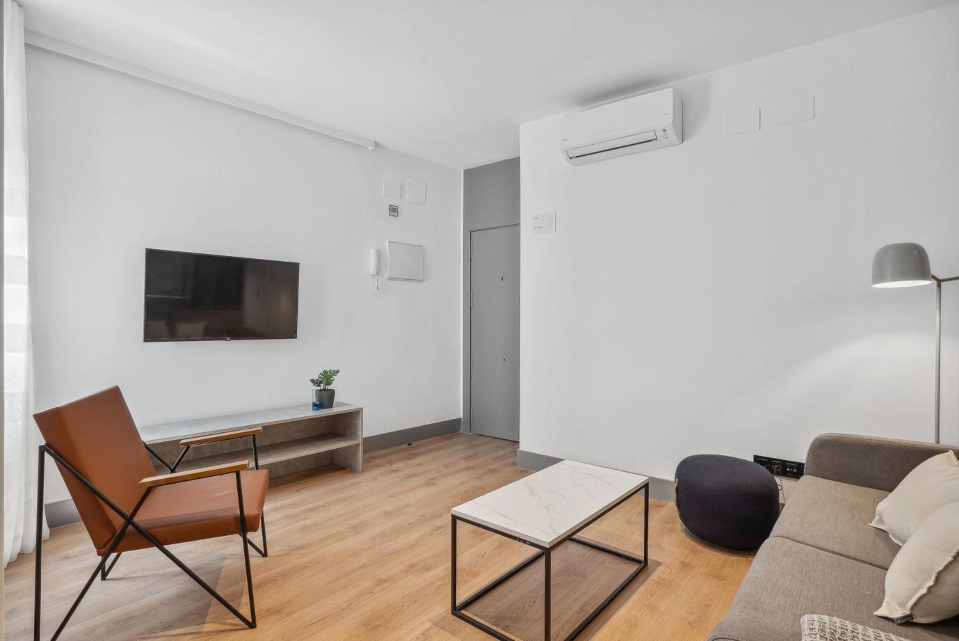Limehome Calle De Santa Ana - Temporal Appartement Madrid