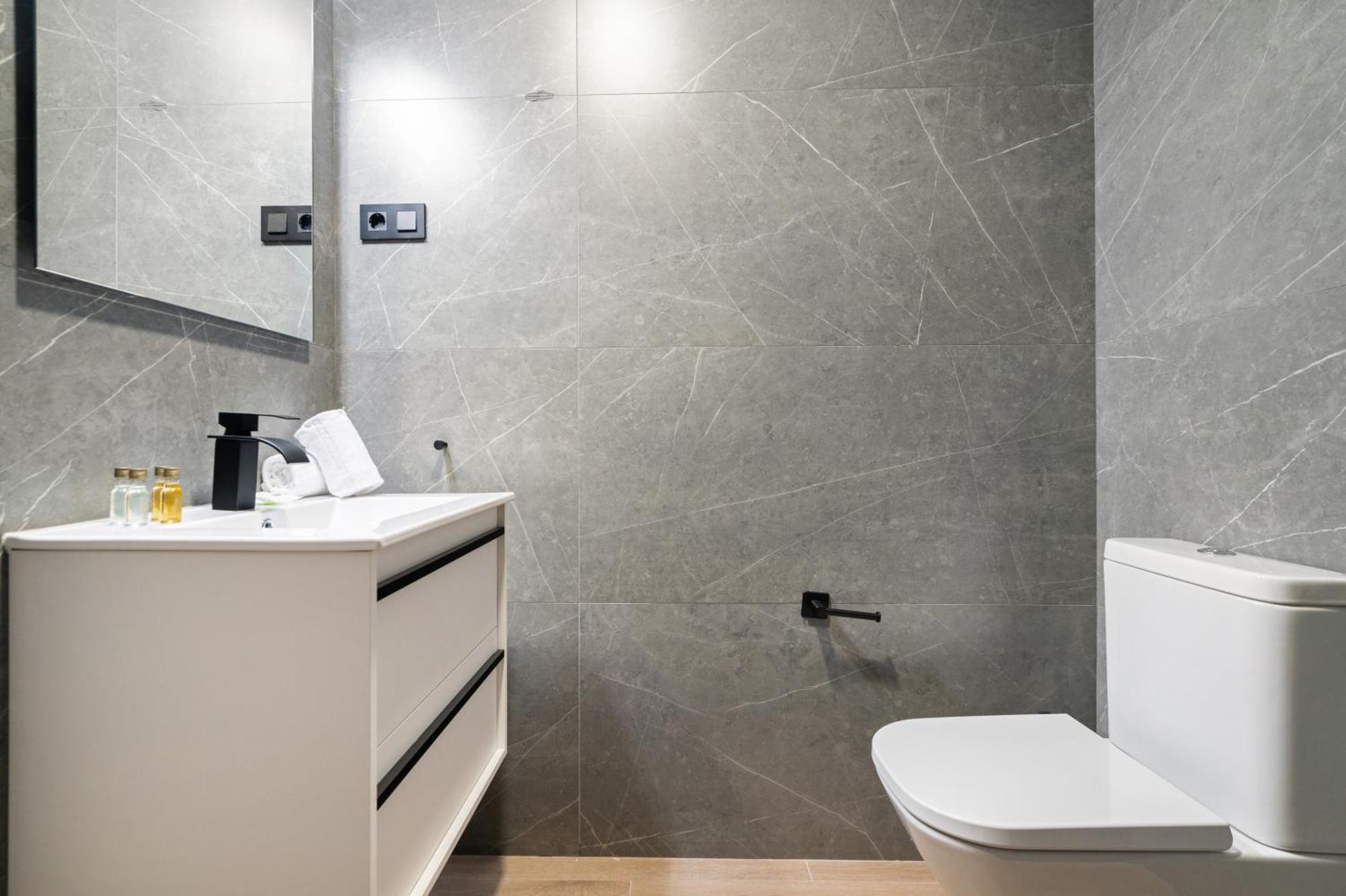 Dobo Homes - Gc21 * Madri