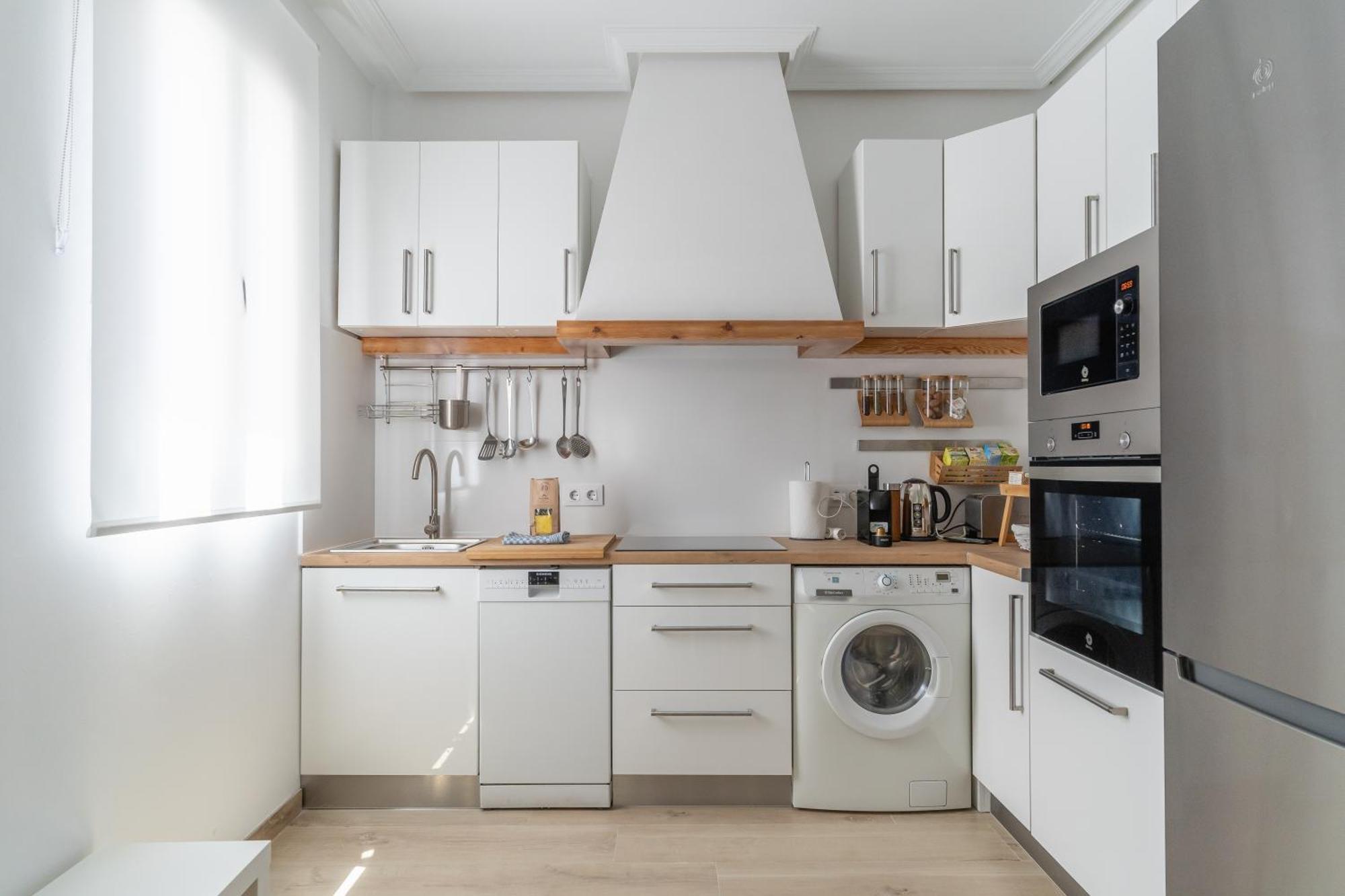 Bright Modern-1bedroom 1bath-delicias Apartamento Madri