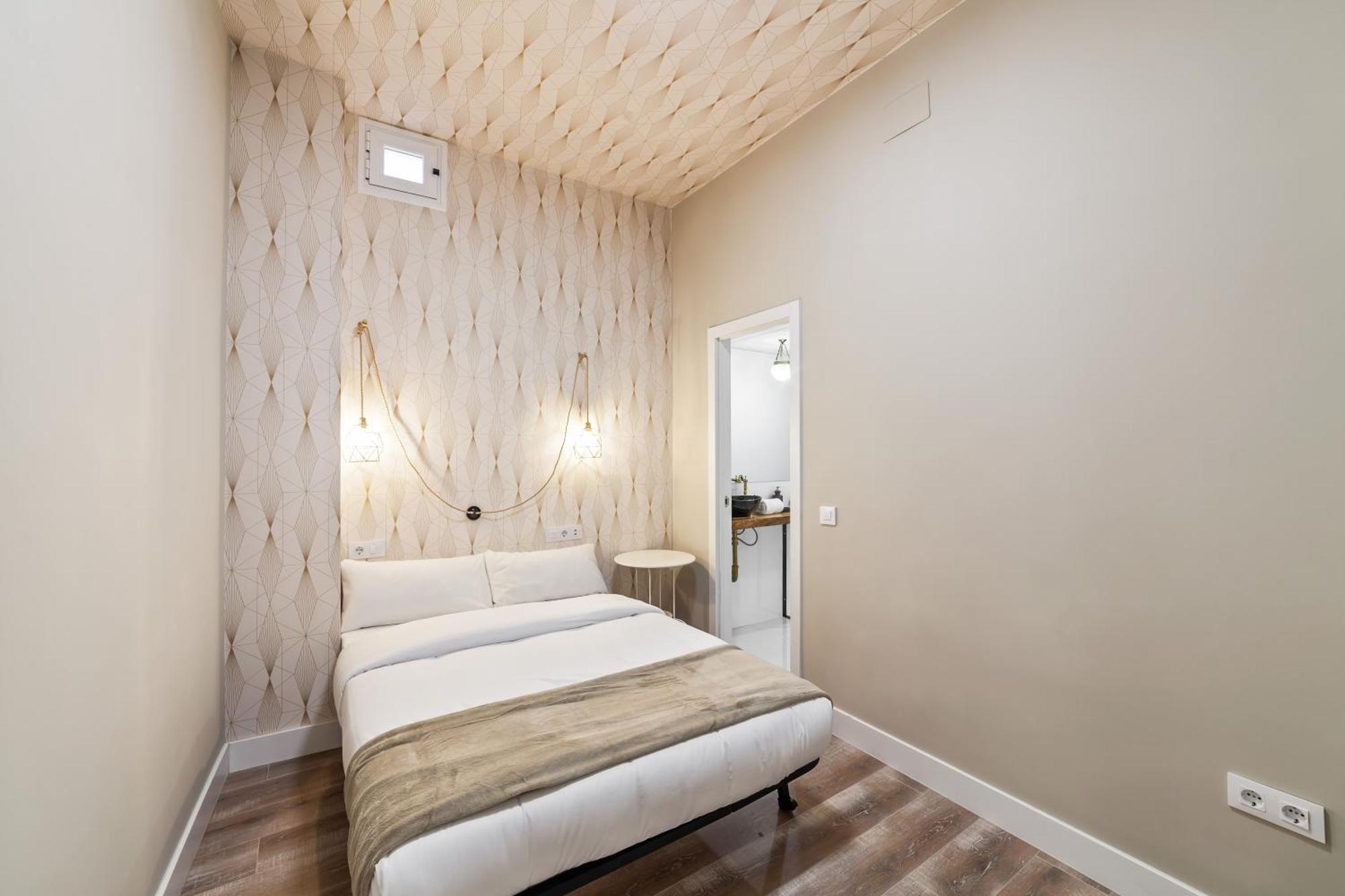 Spacious 3 Bedroom In Centro * Madrid