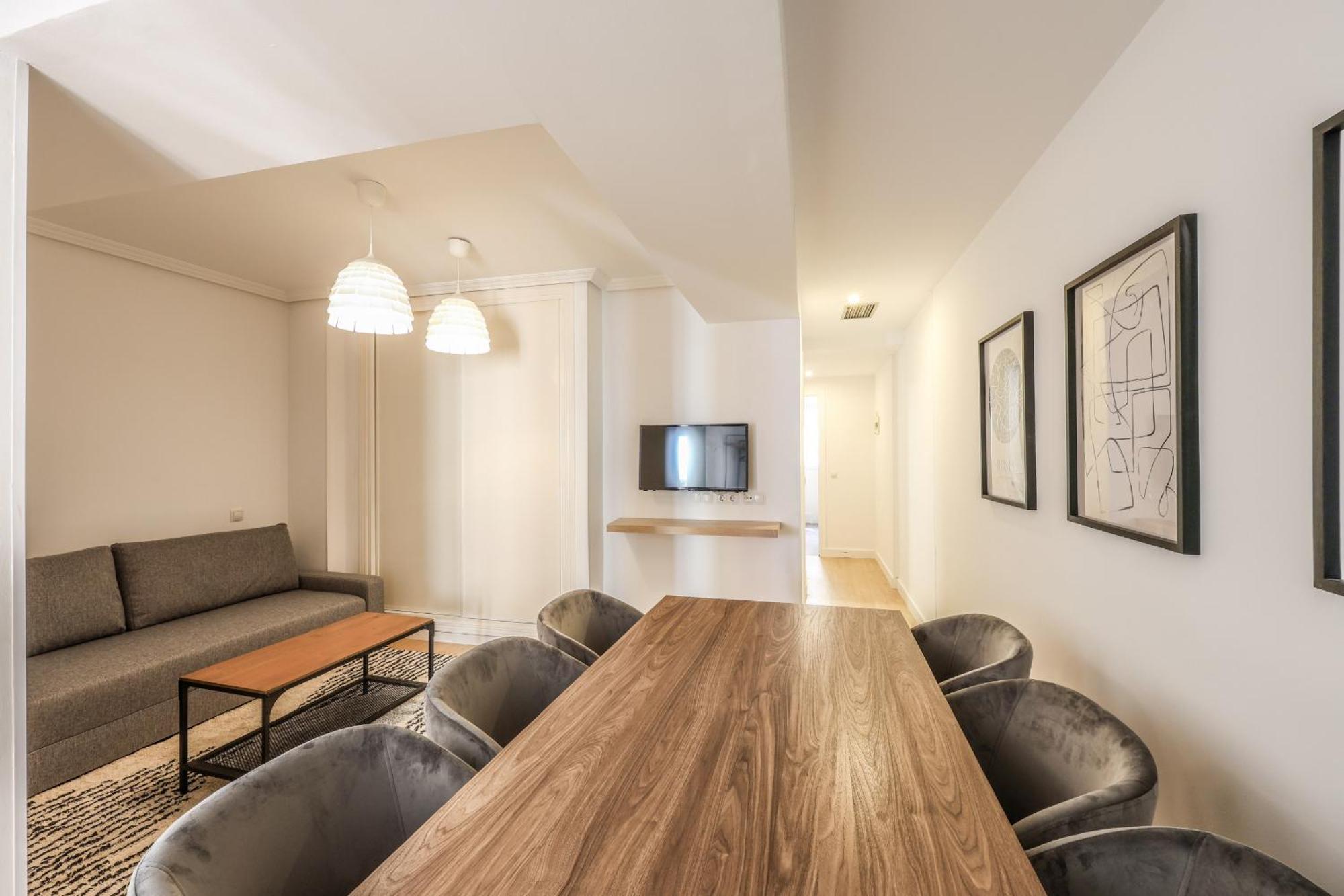Reformados En Tirso De Molina Act Apartment *