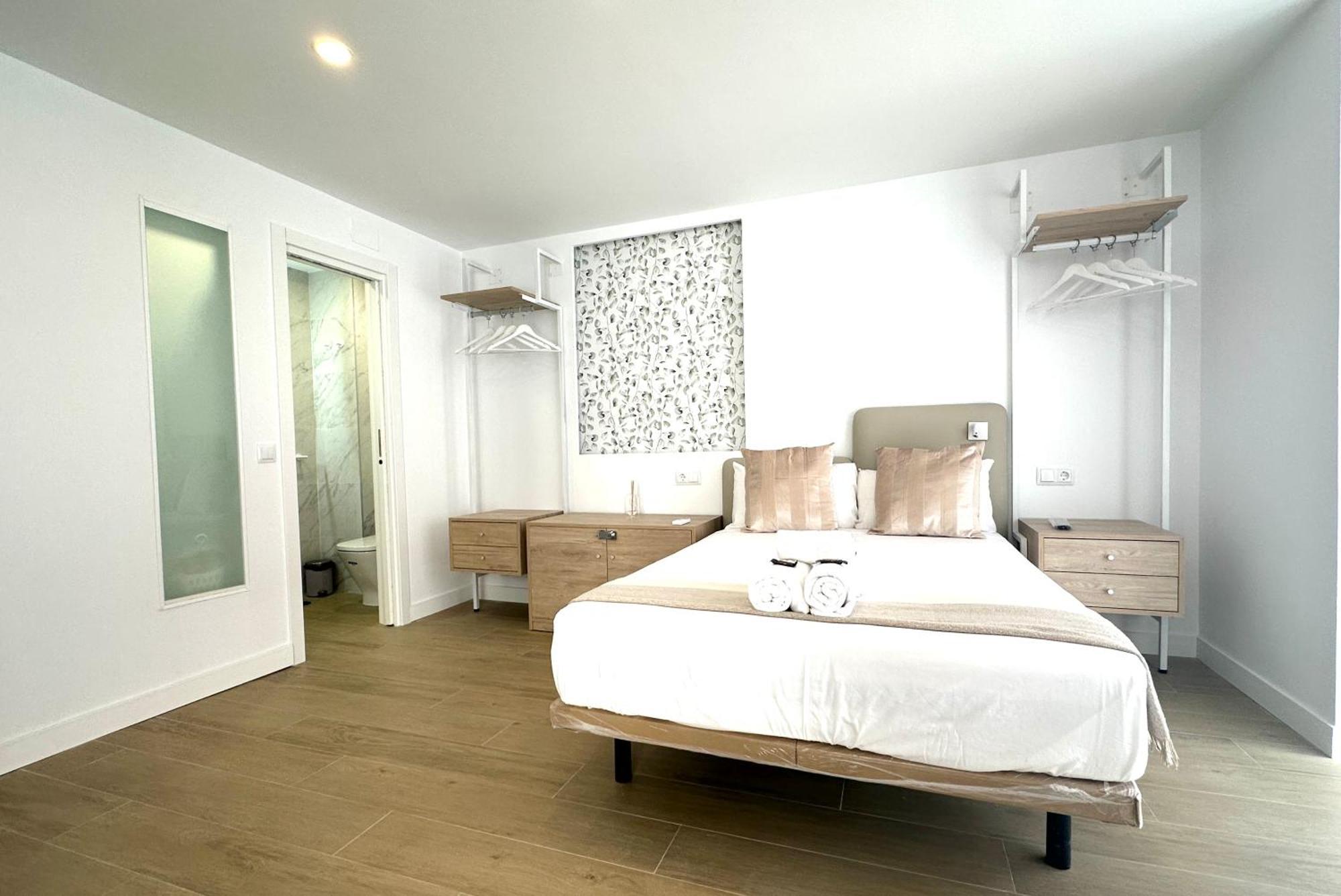 Andres Tamayo Av America Apartment