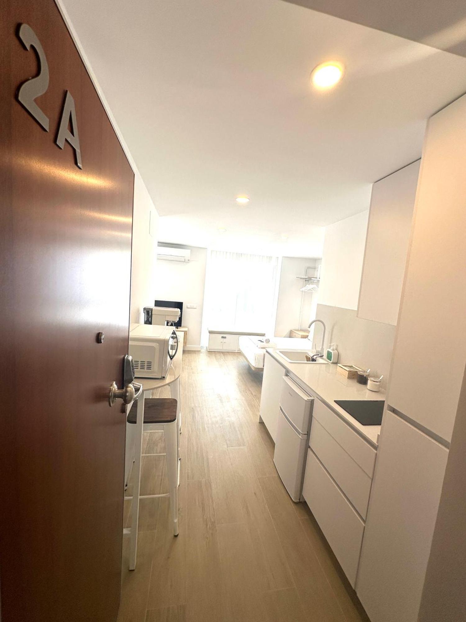 Andres Tamayo Av America Apartment Madrid
