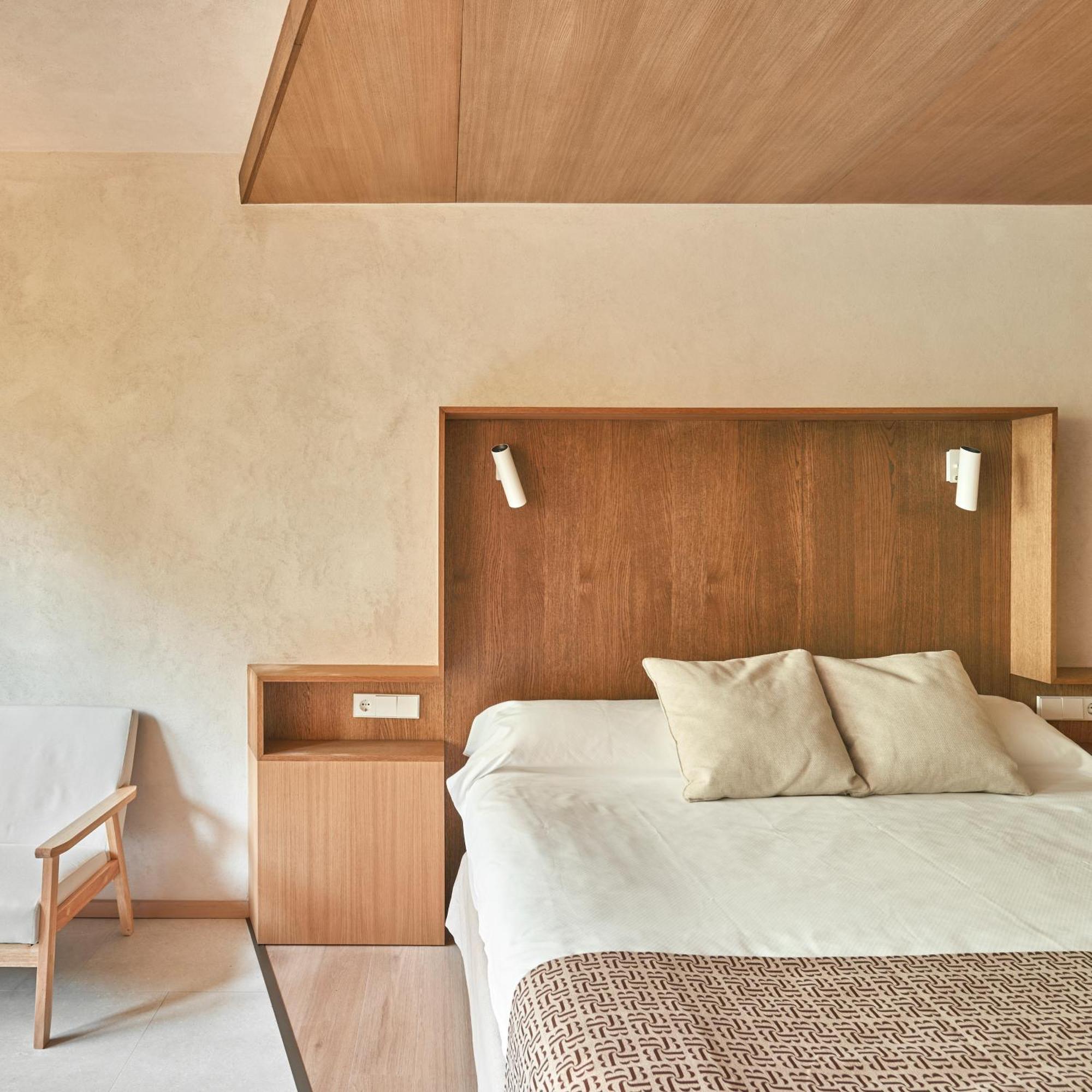 Aparthotel Juan Bravo 2*