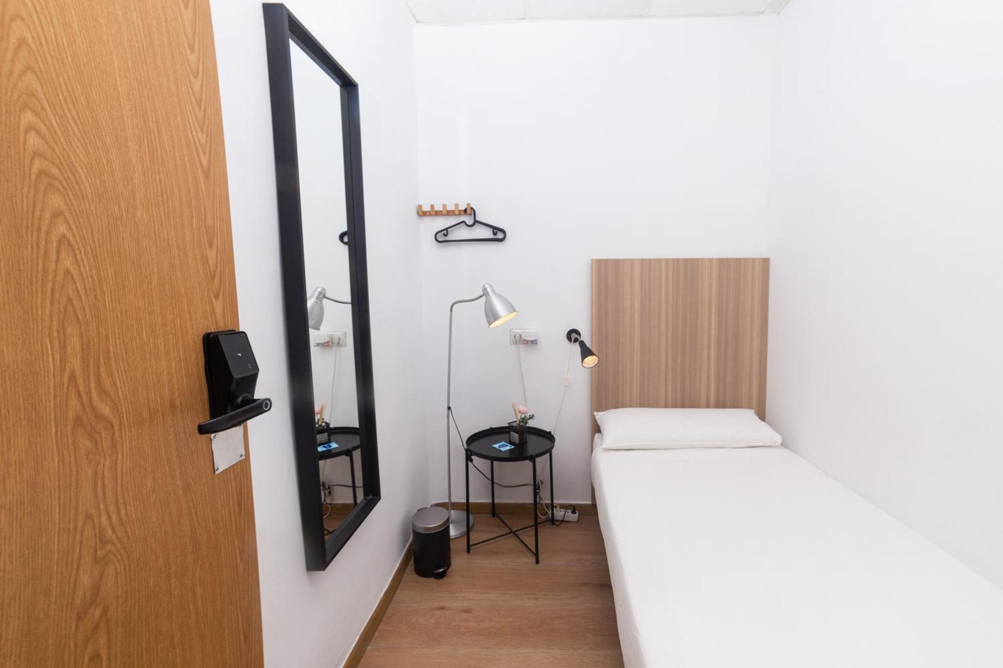 Hostel Siesta & Go Nuevos Ministerios *