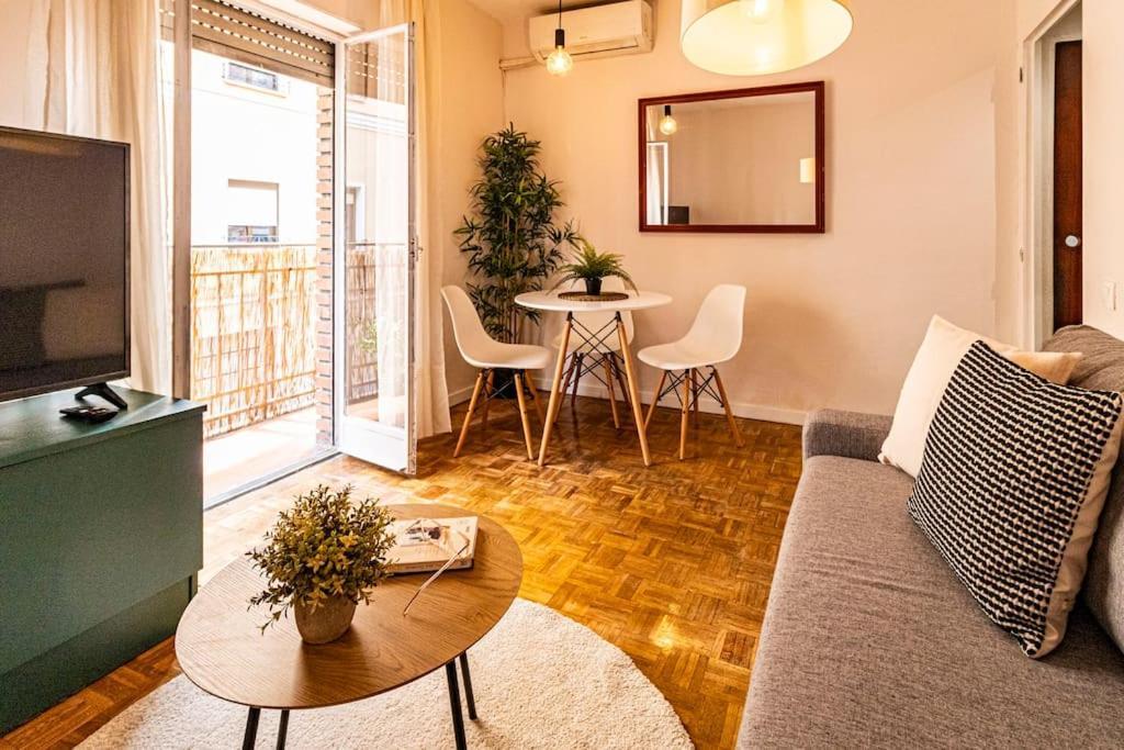 Piso Con Terraza En Rio Apartamento *