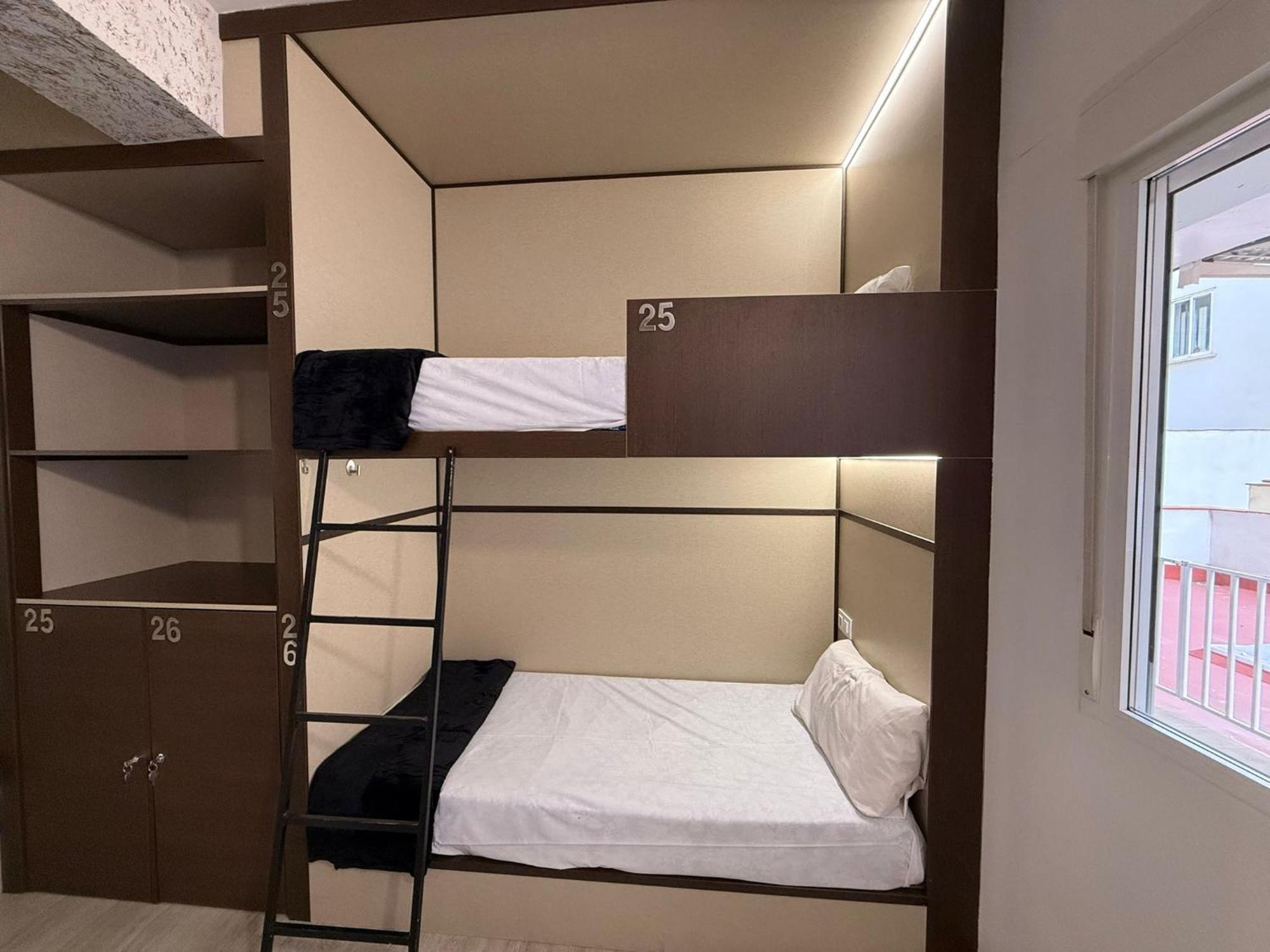 Tkh-rooms Mate Albergue