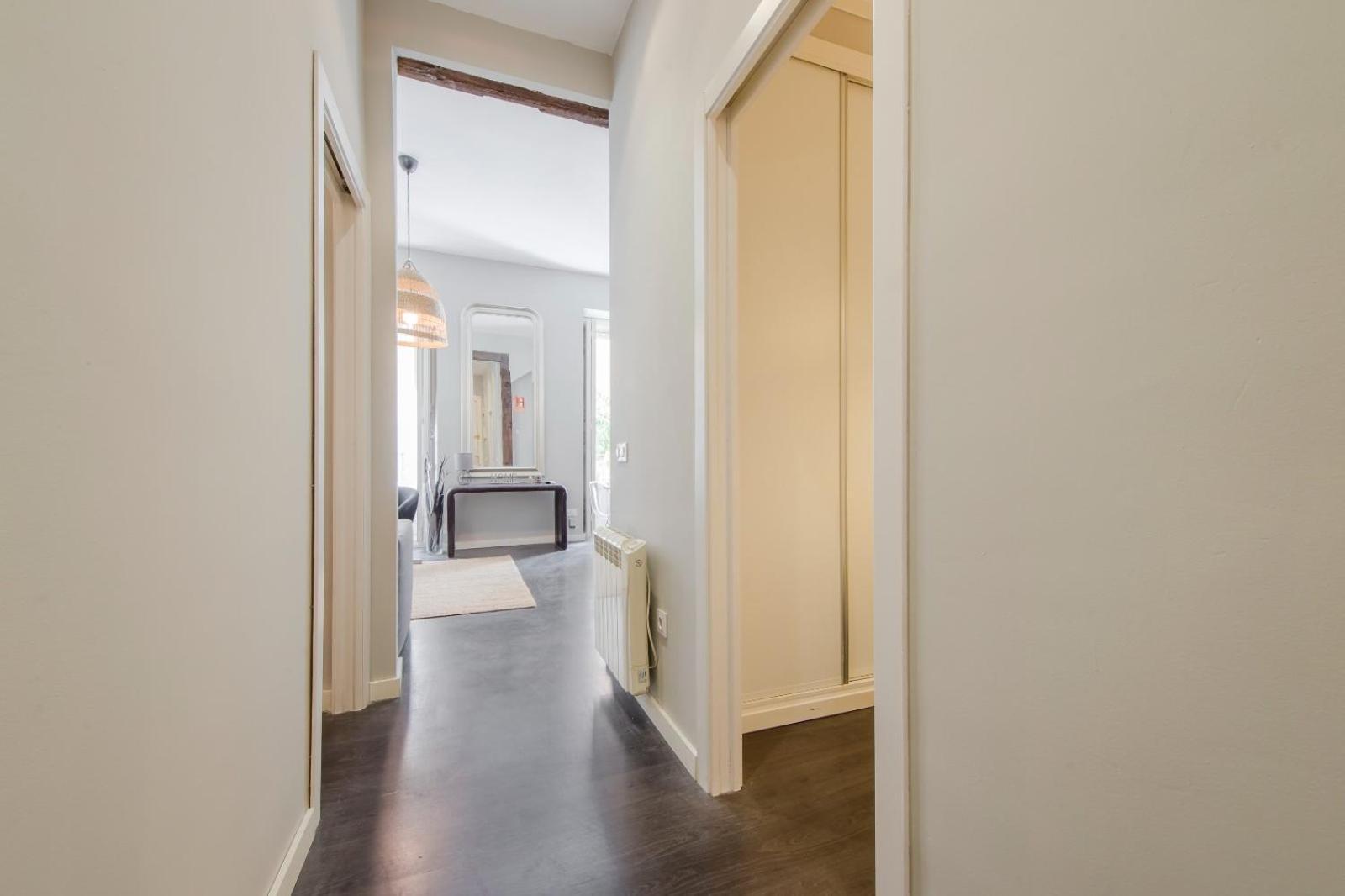 Great 6pax In The Heart Of Center Appartement