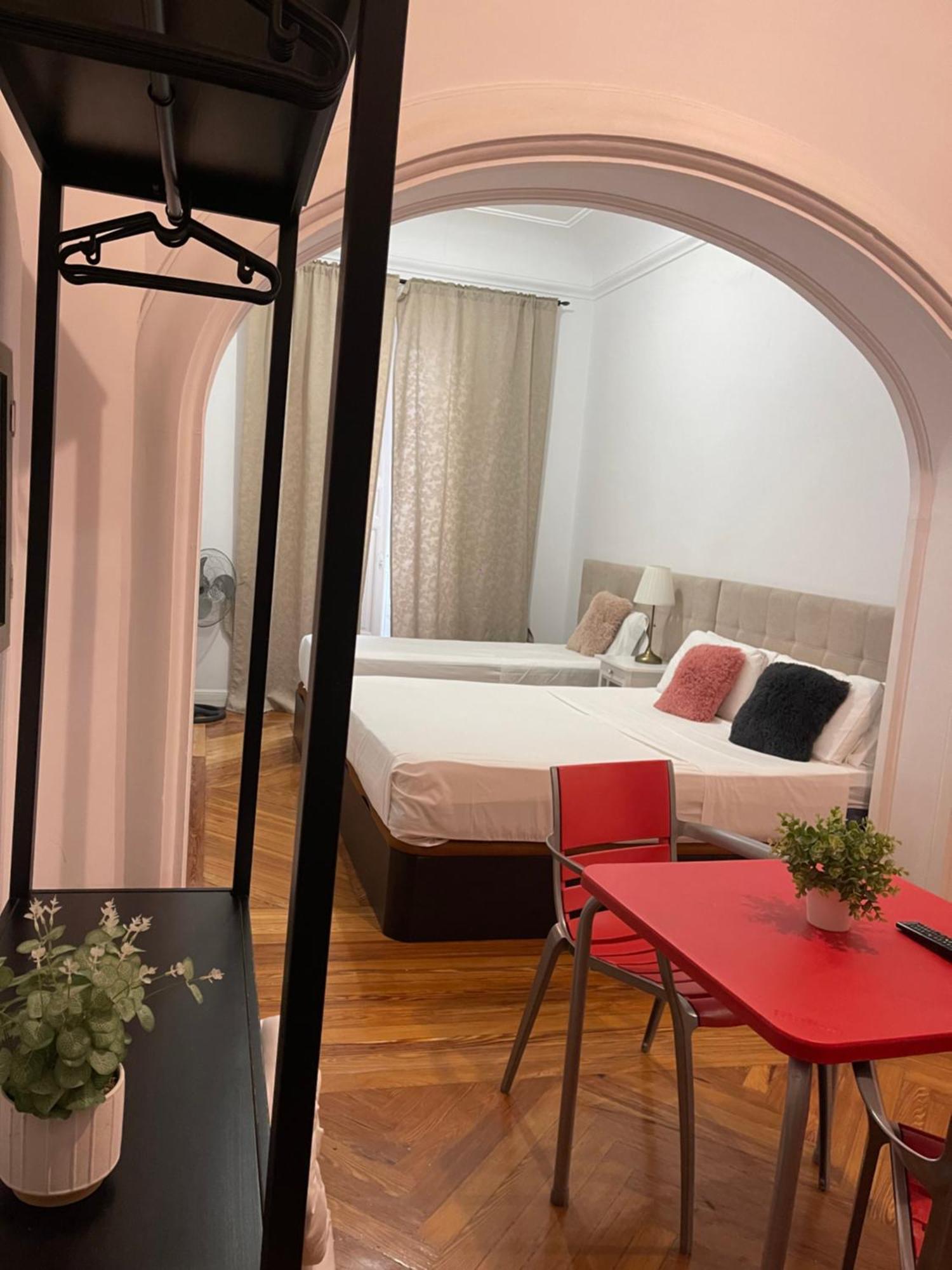 Casa de hóspedes Grand Via House 3*