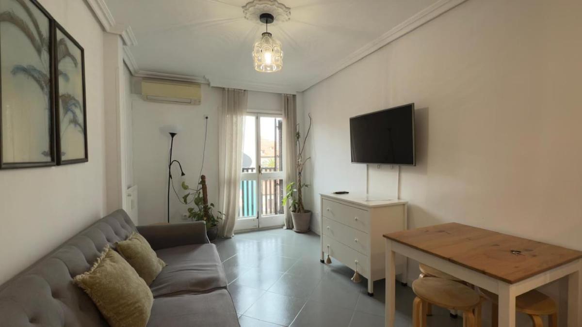 Apartment Centrally Located And Cosy In - Cava Baja *