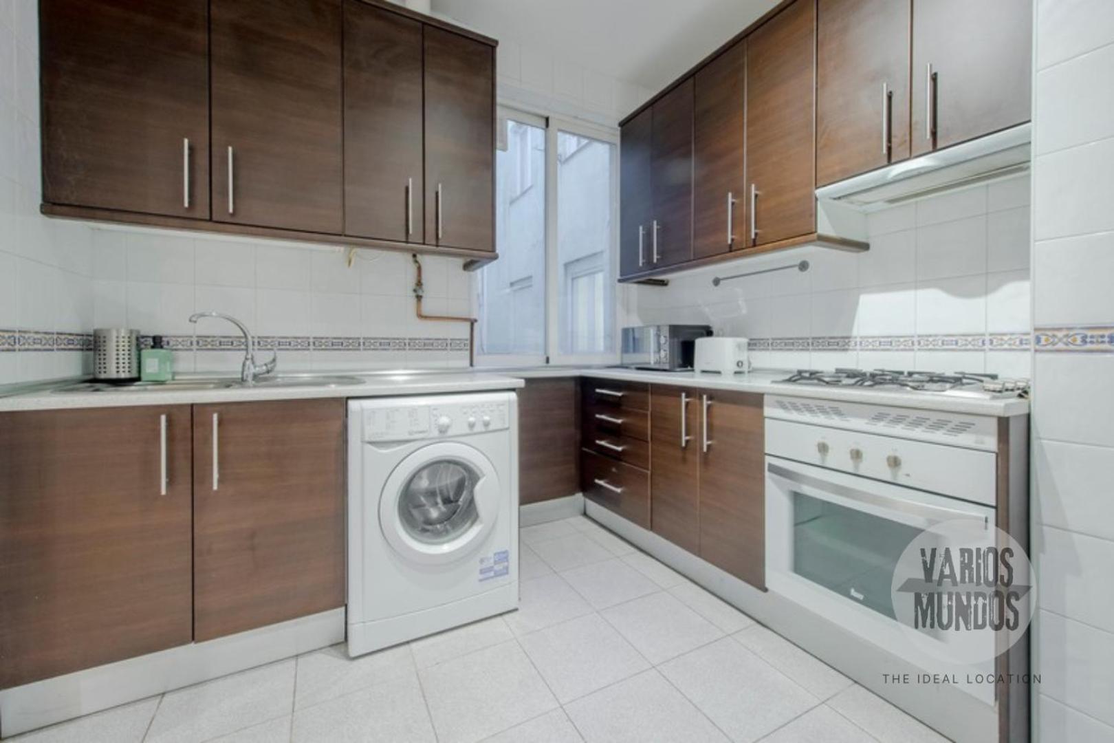 Apartamento Vive Experiencia 7, En Santa Ana 6 Madrid