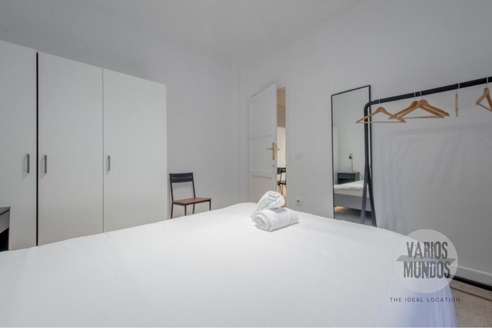 Apartamento Vive Experiencia 7, En Santa Ana 6 Madrid