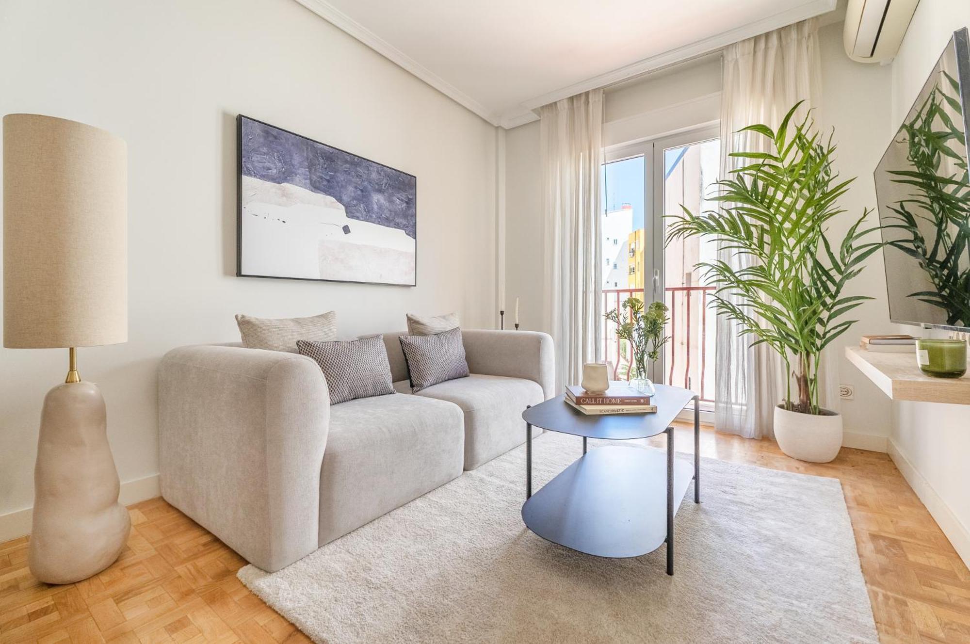 Apartamento Luminoso Y Confortable En El Centro De Madrid