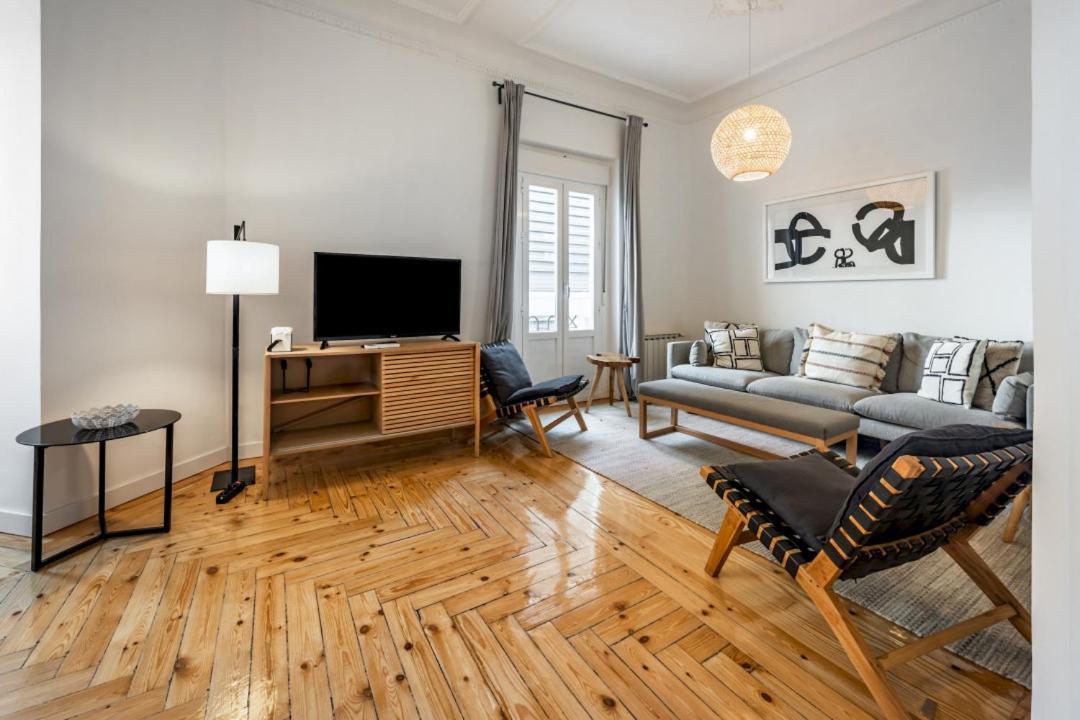 4 Bedrooms 2 Bathrooms Furnished - Salamanca - Luxurious - Mintystay Appartamento