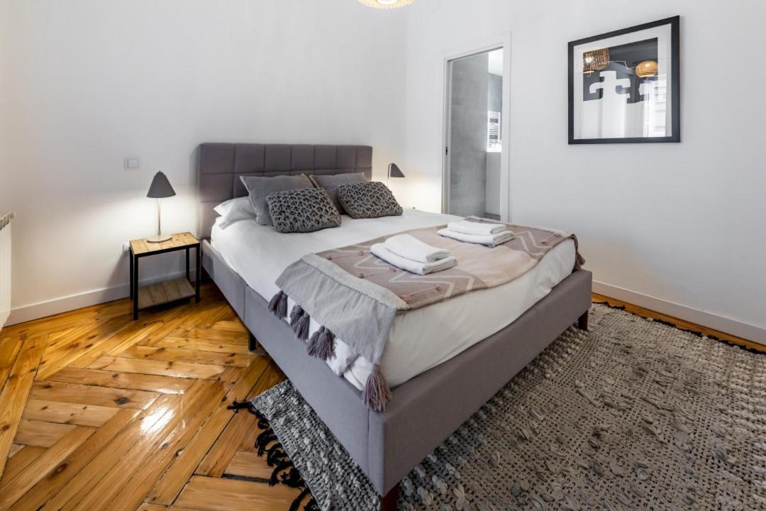 Appartamento 4 Bedrooms 2 Bathrooms Furnished - Salamanca - Luxurious - Mintystay
