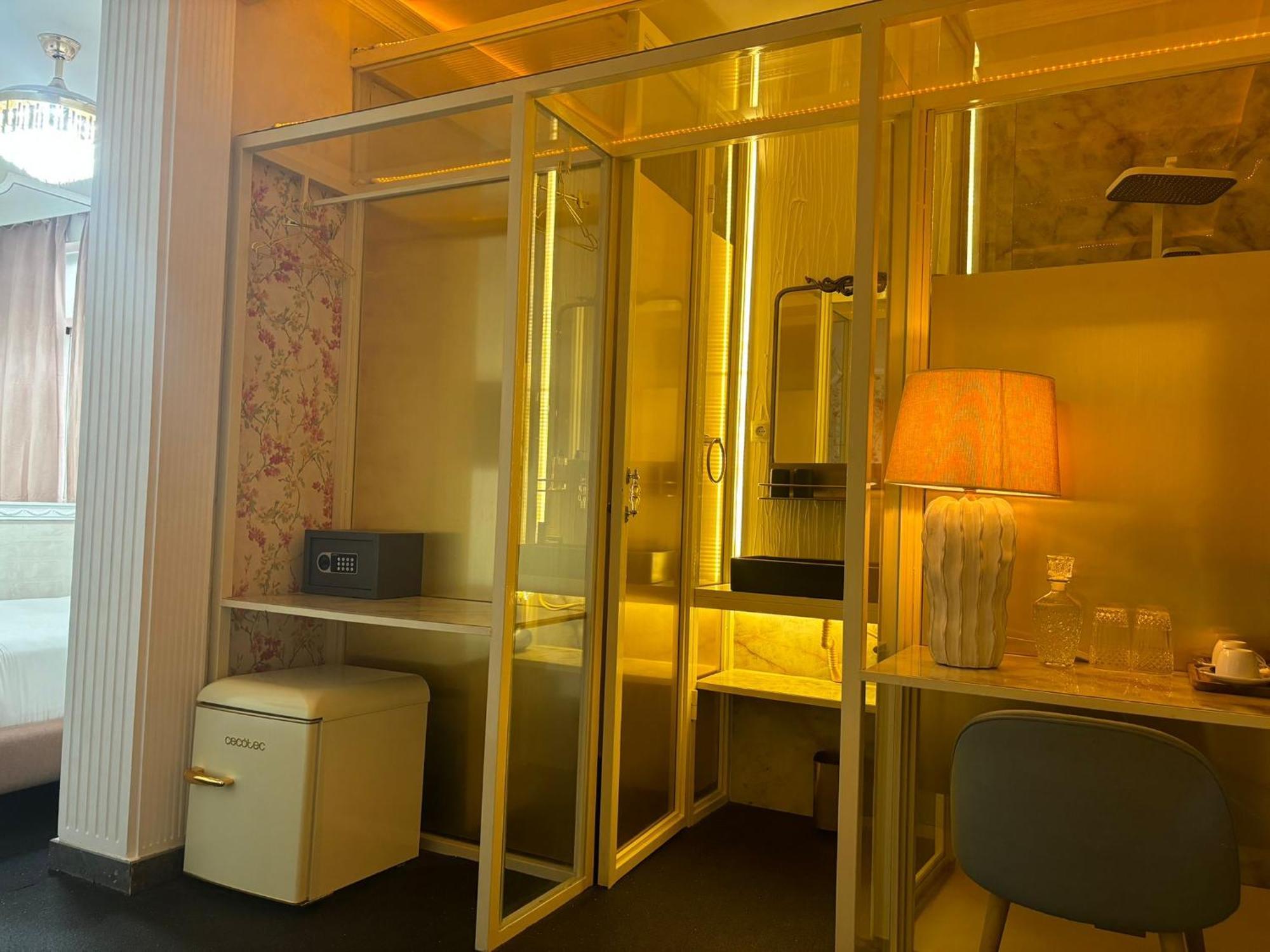 Abalu Design Boutique Gran Via 3*