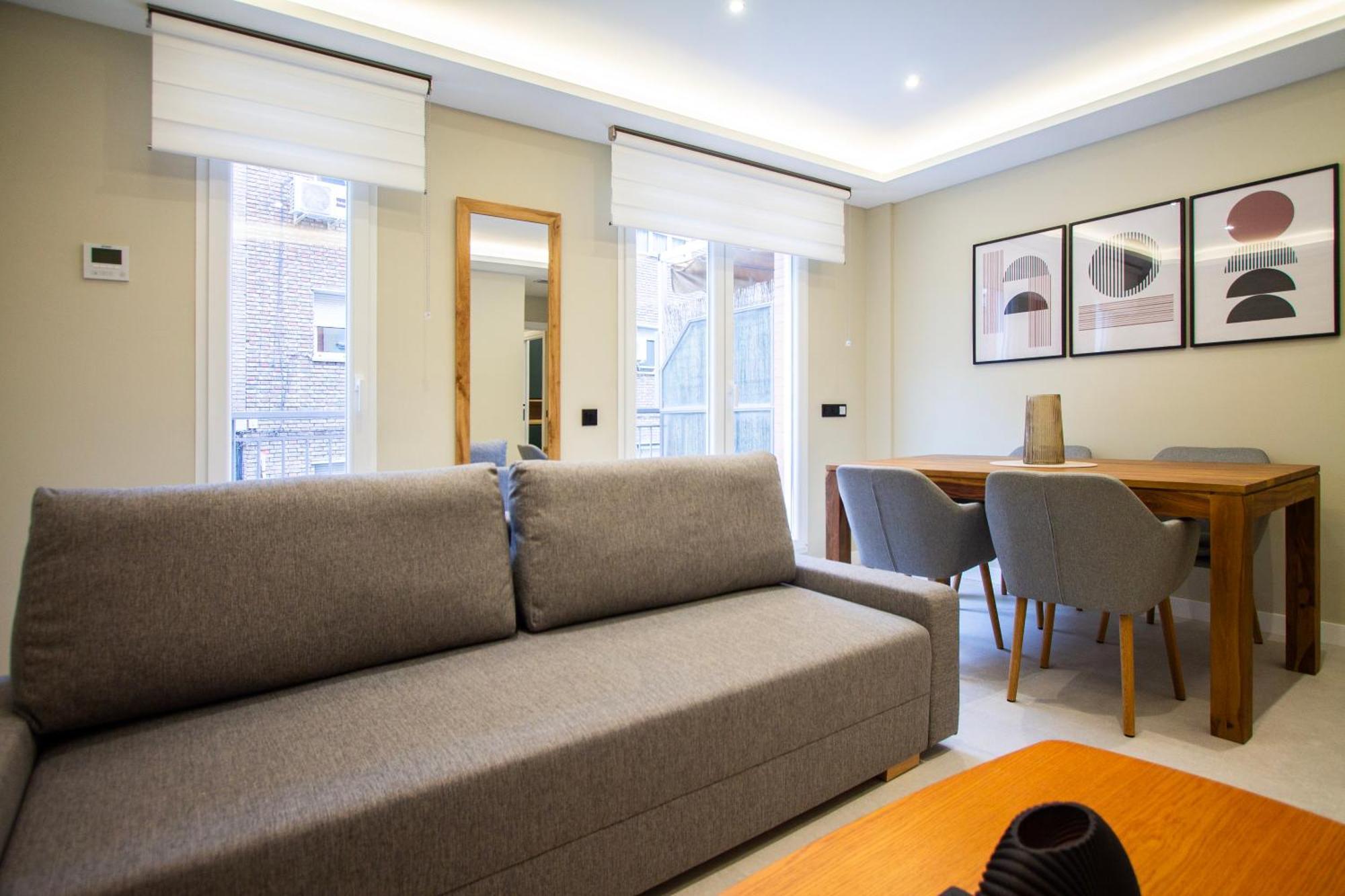 Apartment Silvela *