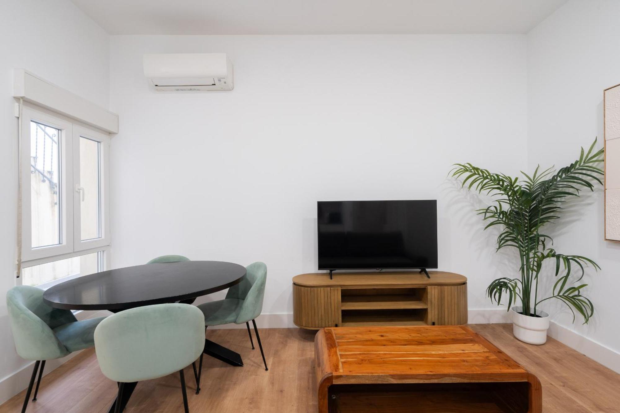 Apartamento Reformados En Metro Pacifico Alquiler Temporal Madrid