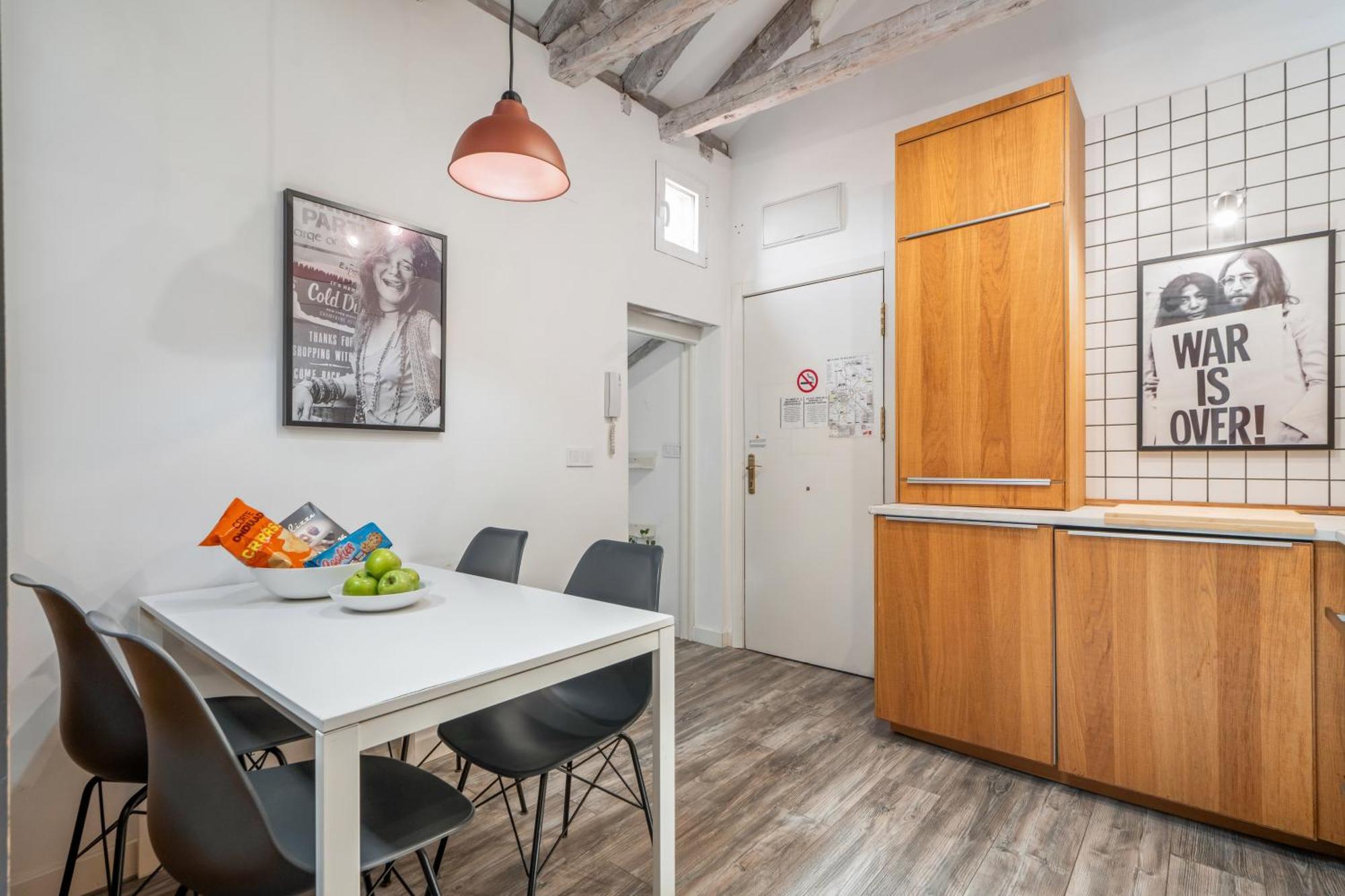 Apartamento Attic 3bedrms-2baths In Heart Of Malasana Madri