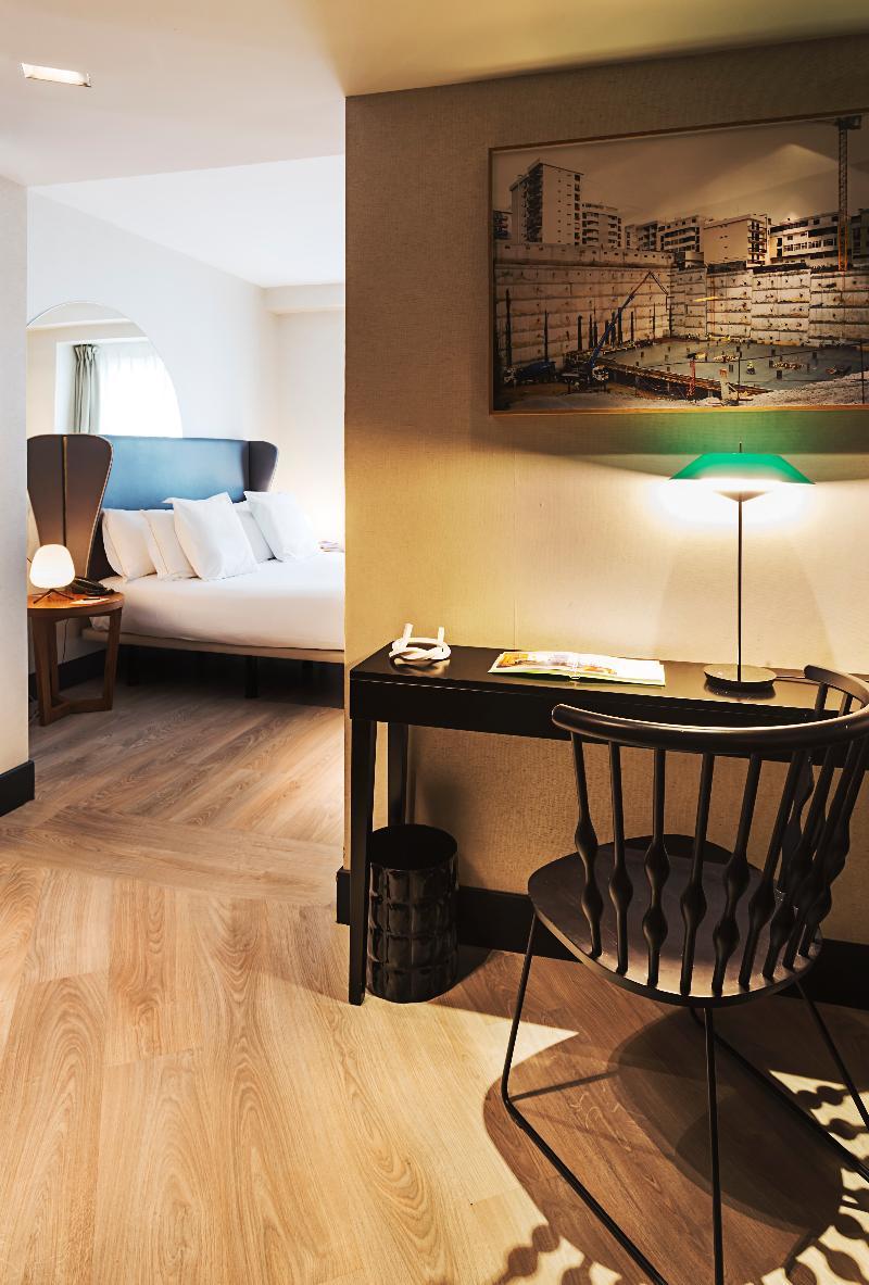 One Shot Luchana 22 Hotel