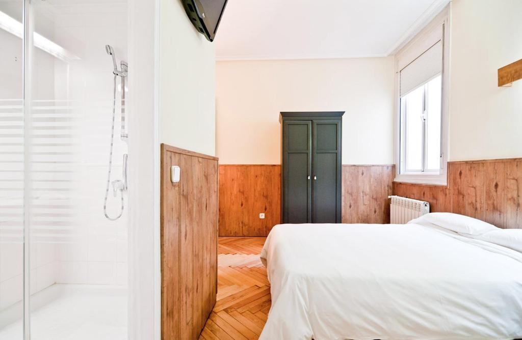Asuncion Gasthof 2*