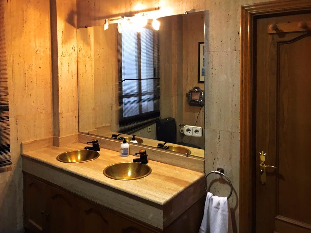 Bookingham ★apartaments & Apartamento Madri
