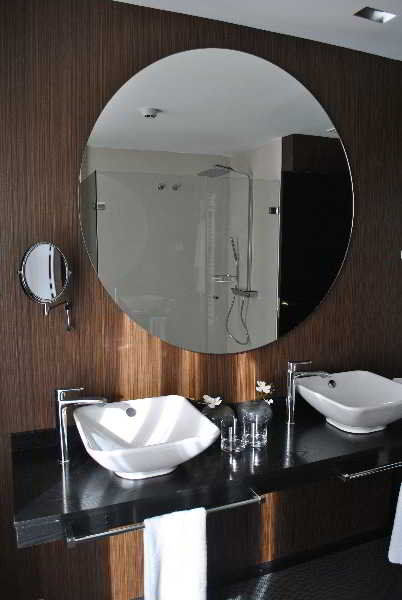 One Shot Luchana 22 Hotel