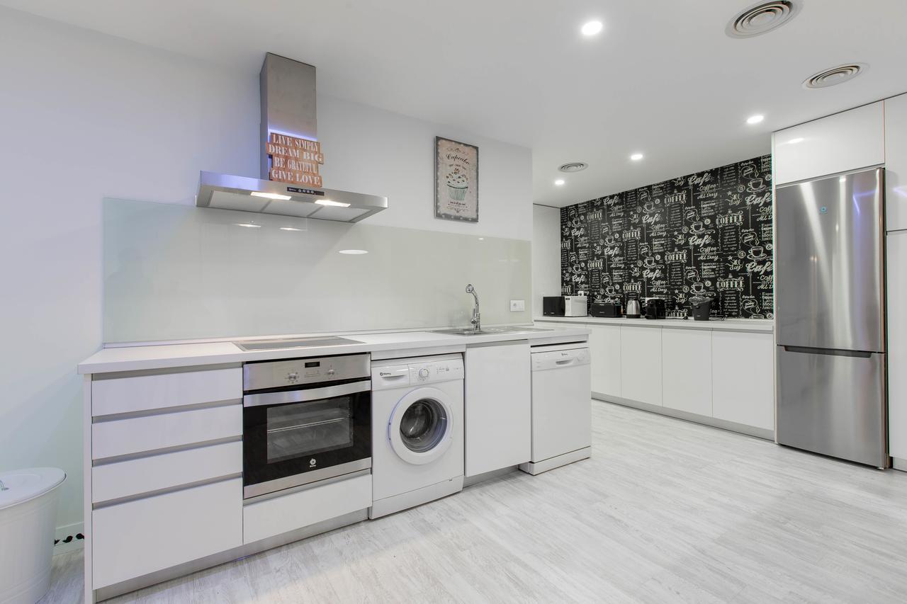 Apartment Bookinmadrid Com - Cascorro Sq 18 Pax *