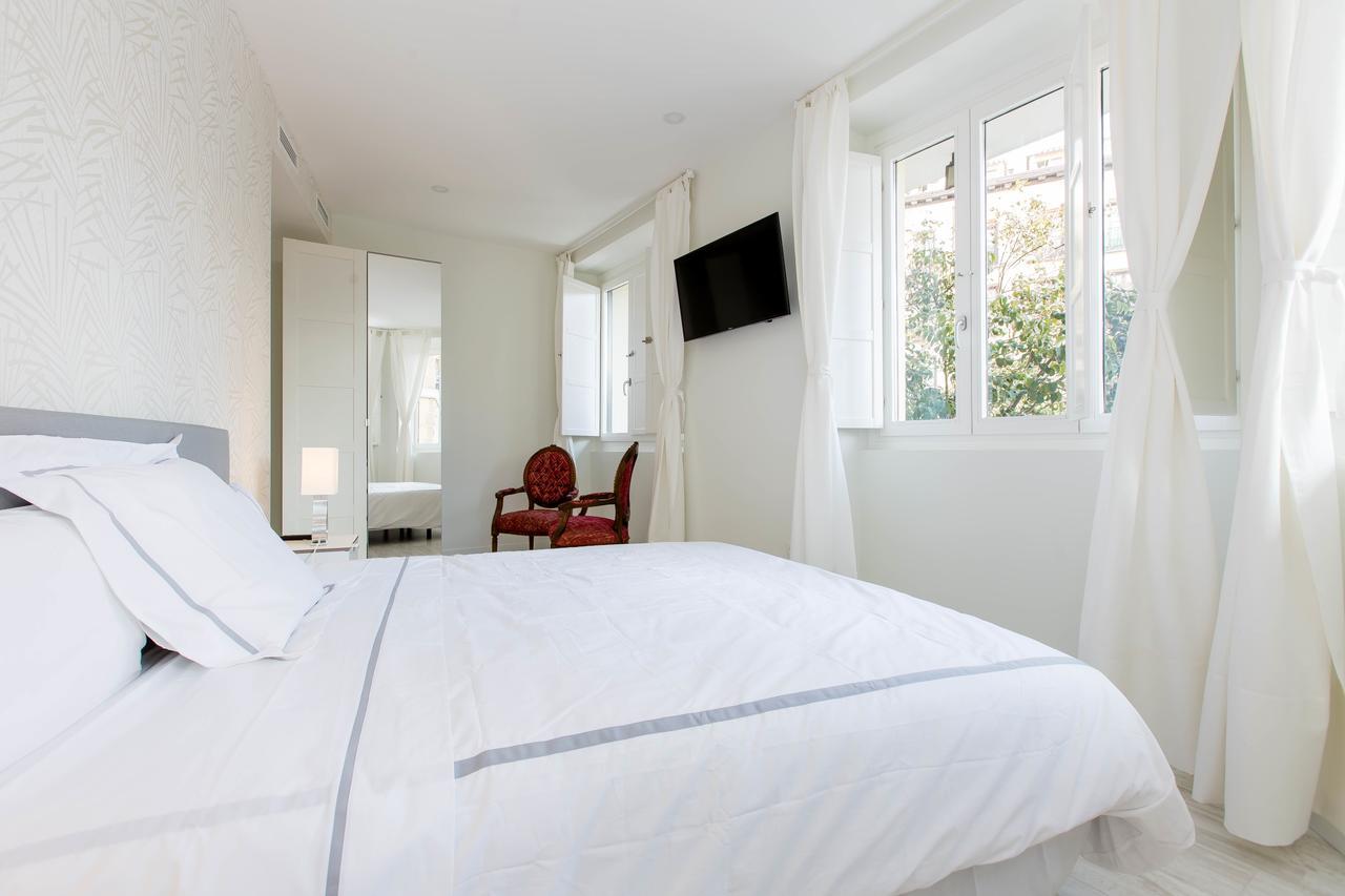 Bookinmadrid Com - Cascorro Sq 18 Pax