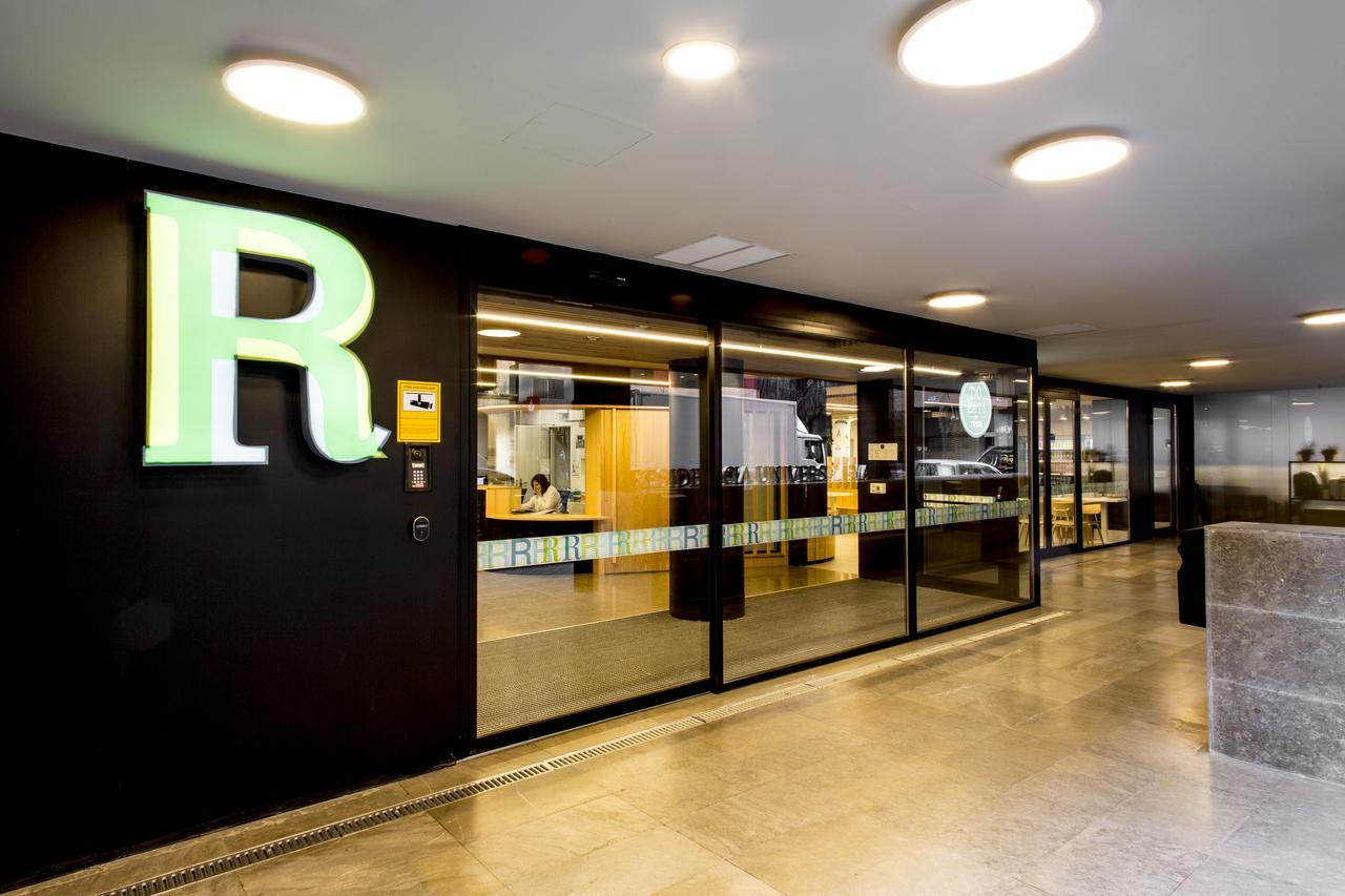 Residencia Universitaria Resa Claudio Coello Apartment