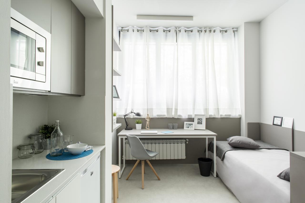 Residencia Universitaria Resa Claudio Coello Apartment