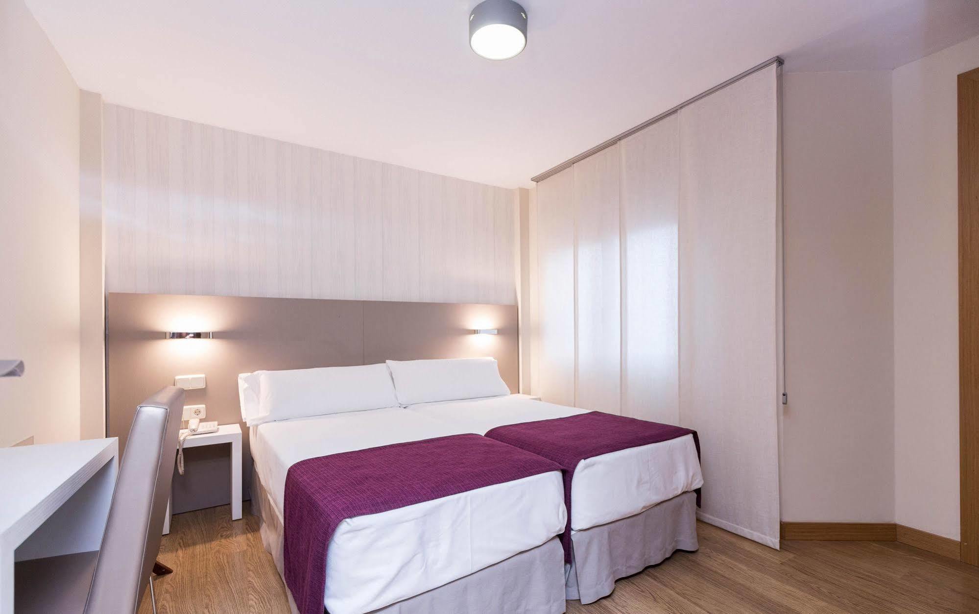 Hotel Di' Carlo 3*