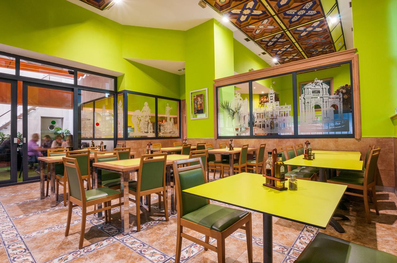 Julia Hotel