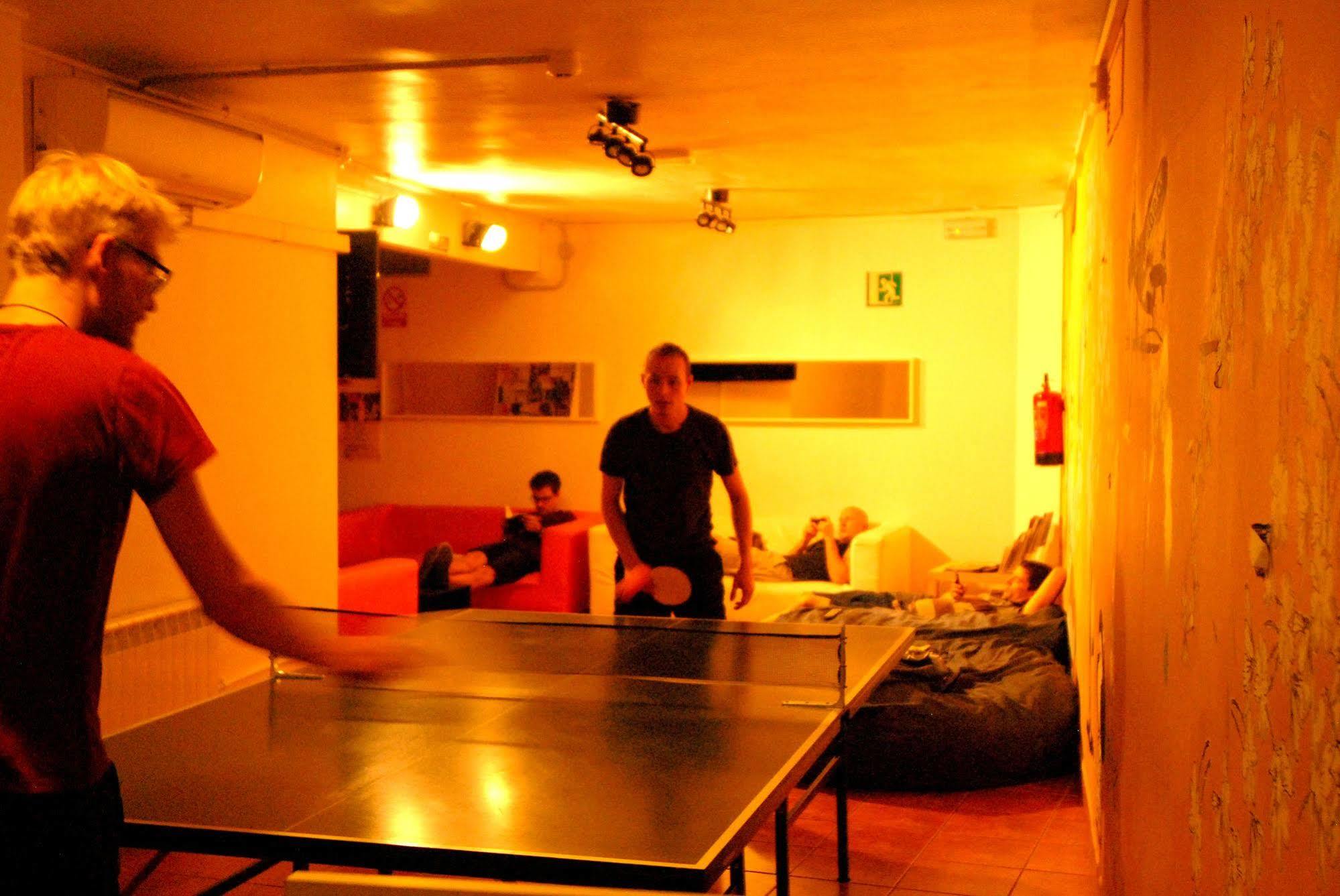 Musas Hostal *