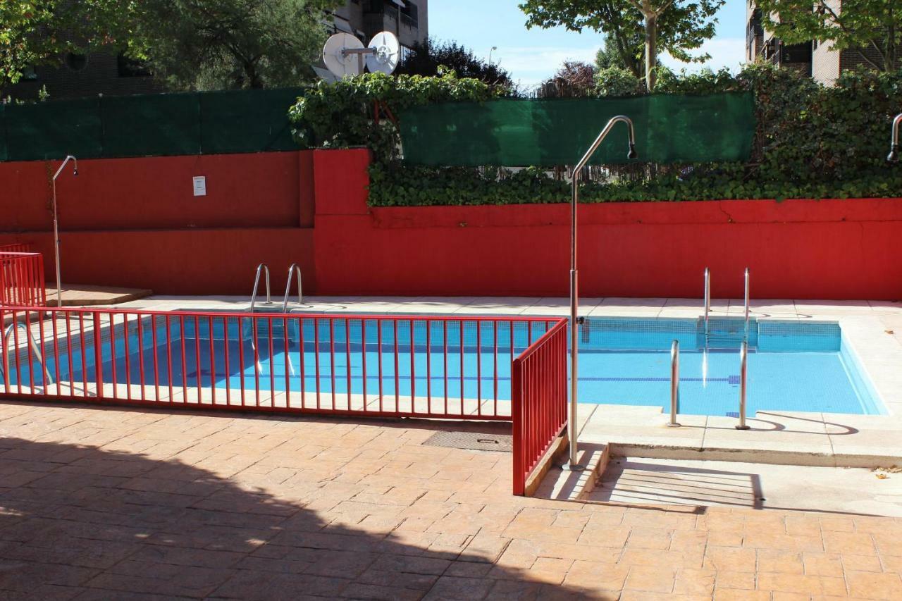 Vivienda Familiar Con Jardin Junto A Ifema *