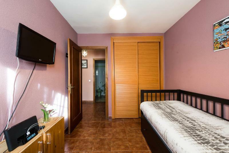 Vivienda Familiar Con Jardin Junto A Ifema * Madrid
