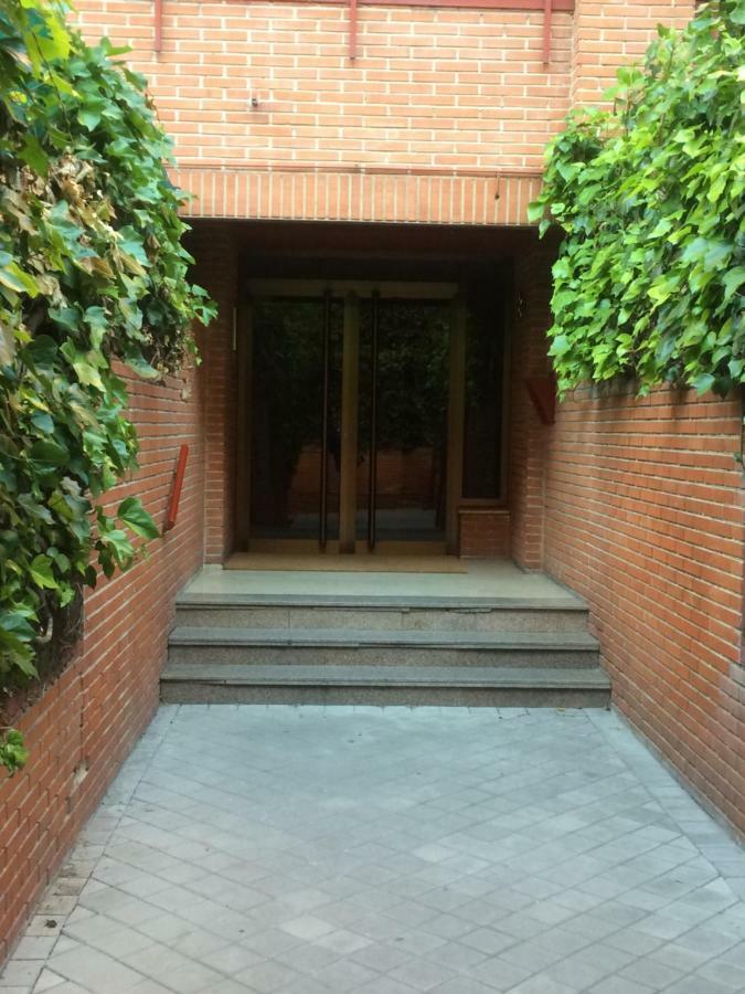 Vivienda Familiar Con Jardin Junto A Ifema *
